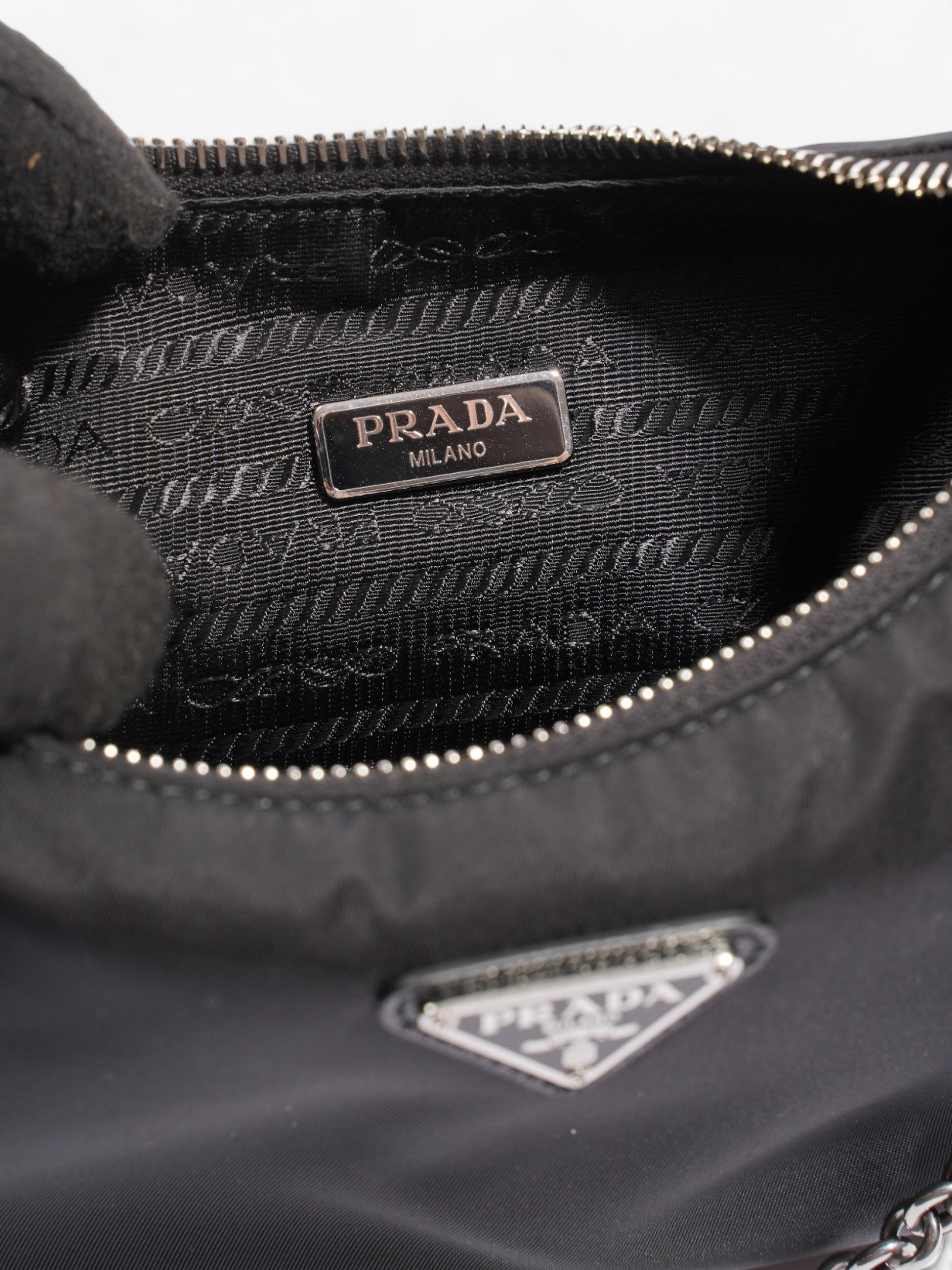 Prada Re-Edition 2005 Black Re Nylon
