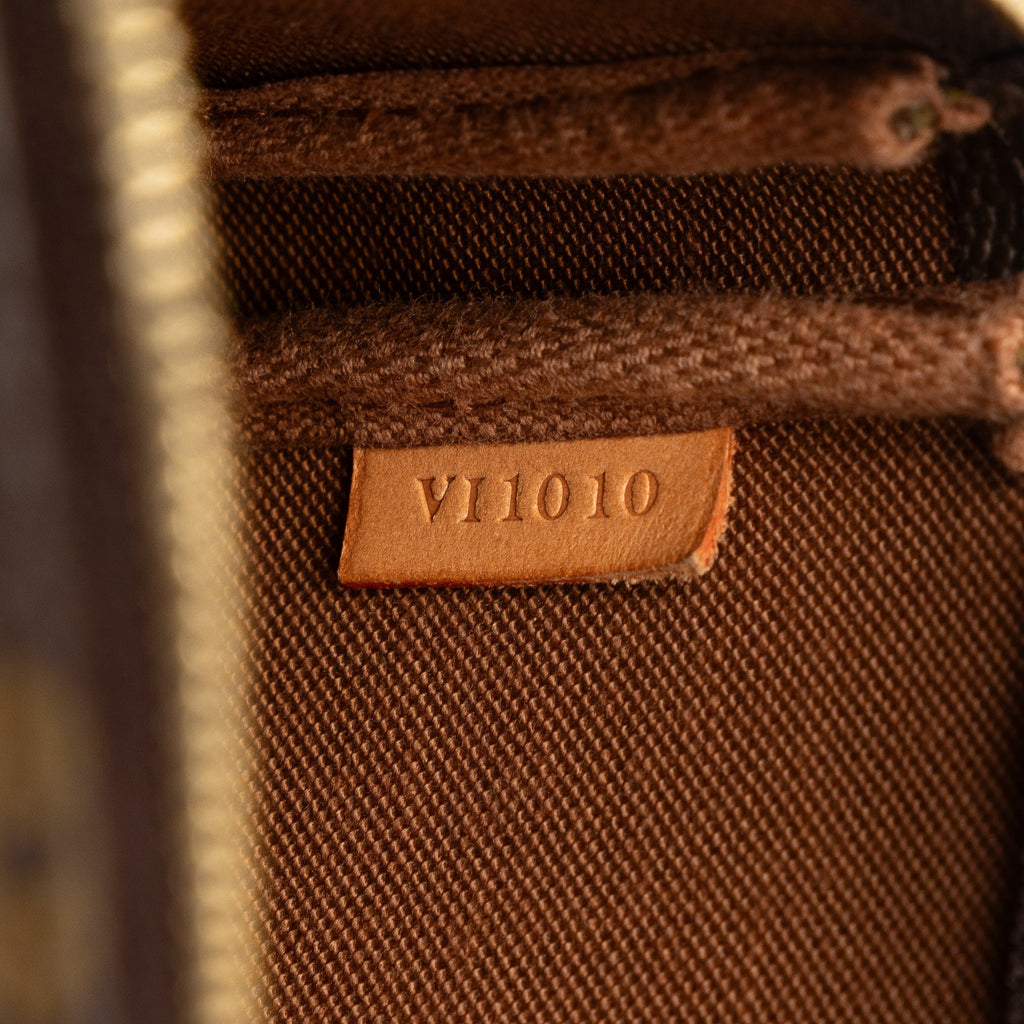 Brown Louis Vuitton Monogram Pochette Accessoires Shoulder Bag