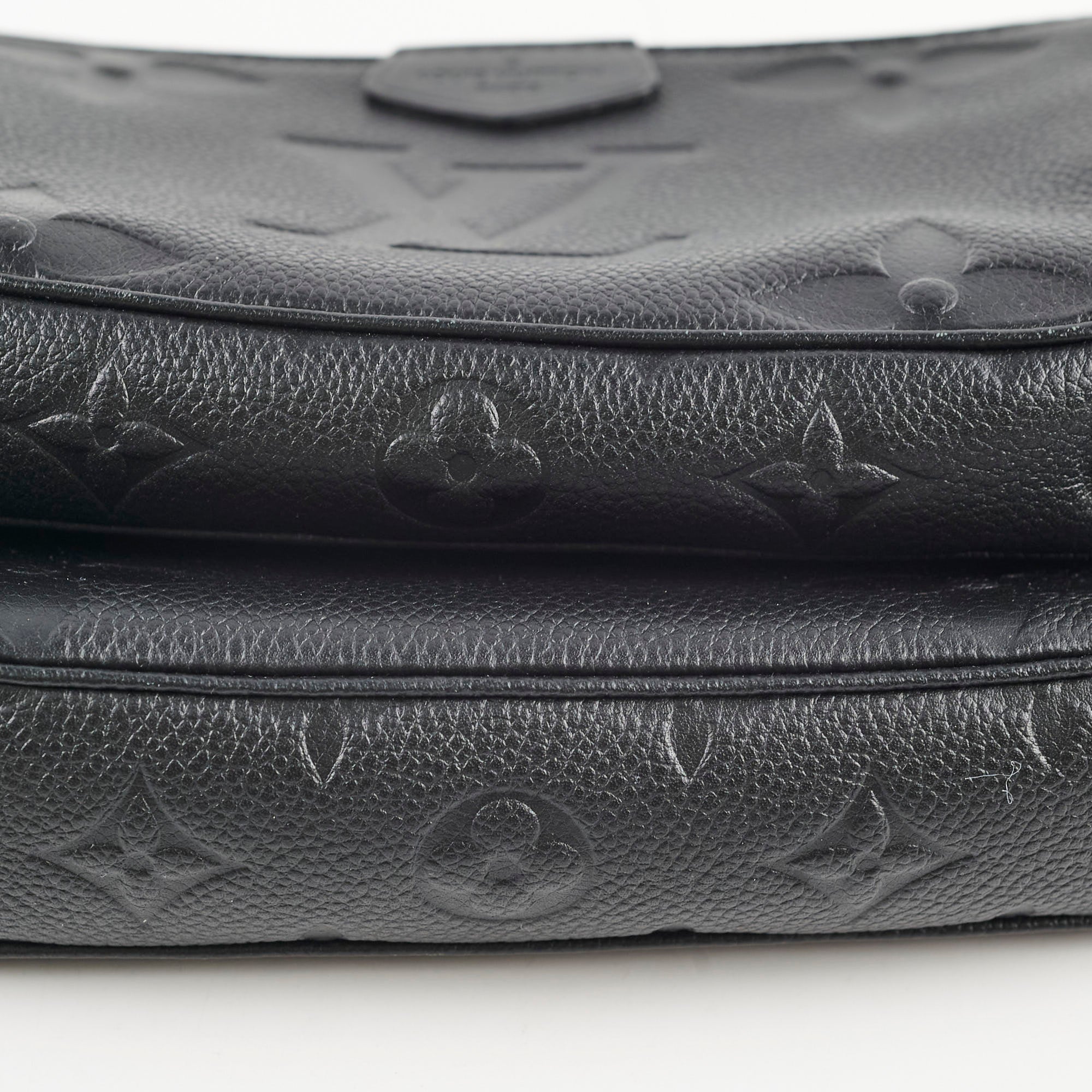 Louis Vuitton Multi Pochette Accessories Black