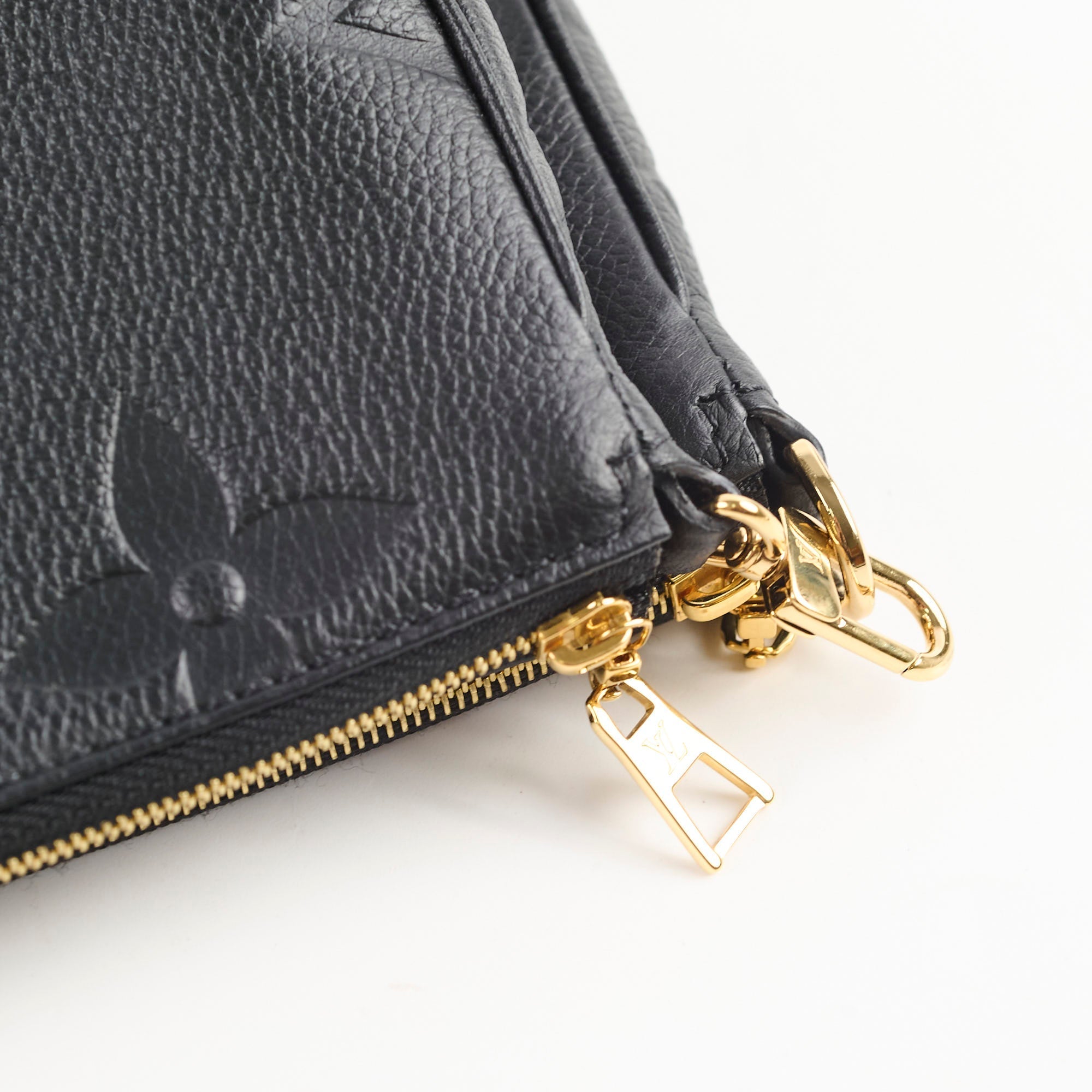 Louis Vuitton Multi Pochette Accessories Black