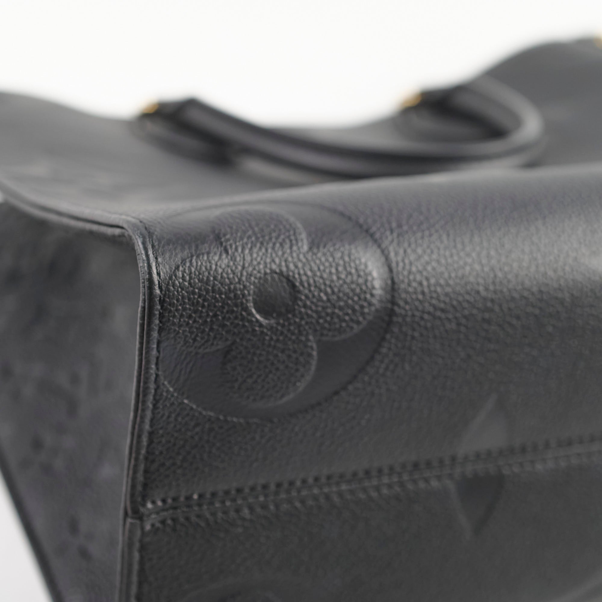 Louis Vuitton On The Go MM Black Empreinte