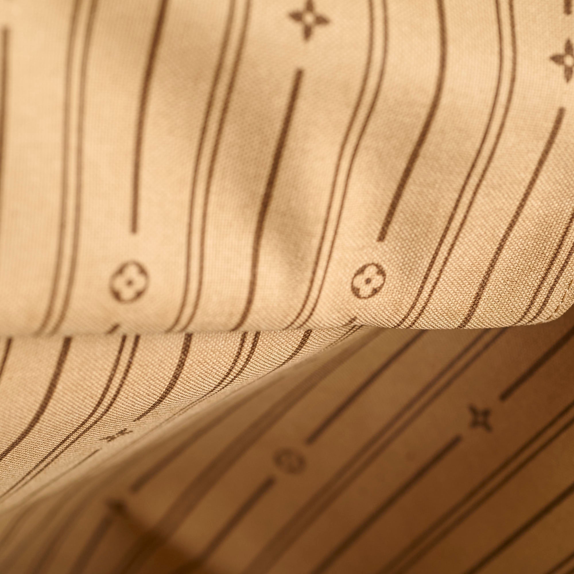 Louis Vuitton Neverfull MM Monogram