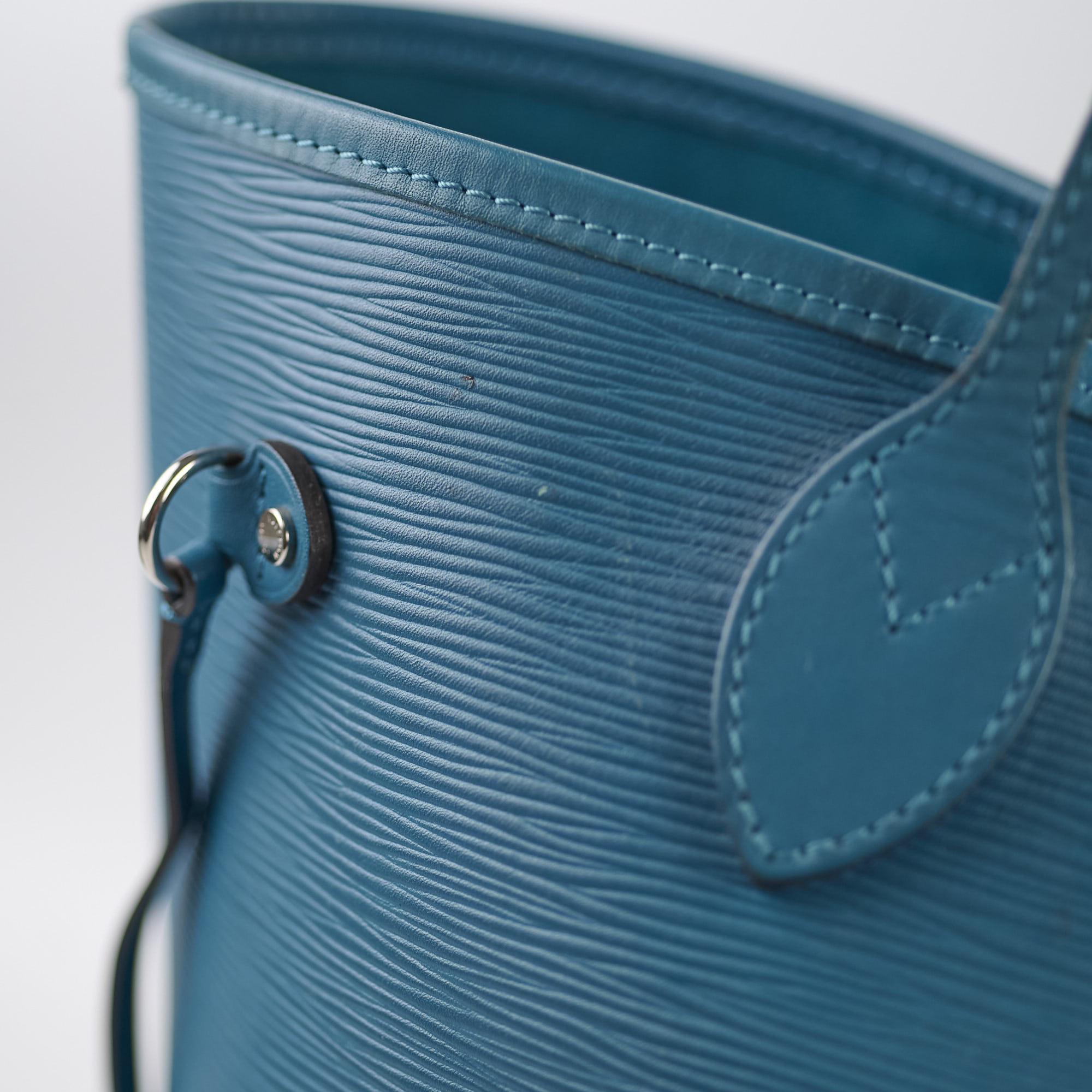 Louis Vuitton Epi Neverfull MM Blue