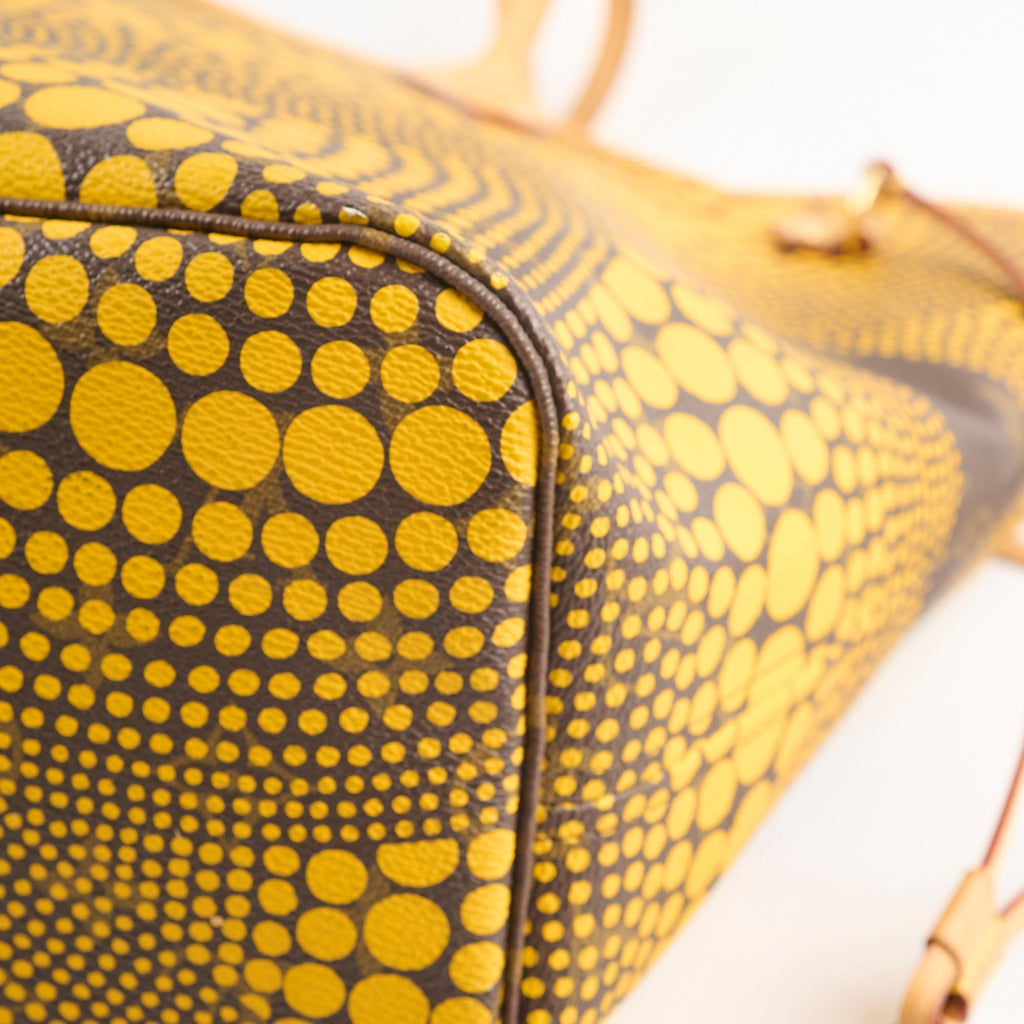 Louis Vuitton Neverfull MM Yayoi Kusama Limited Edition