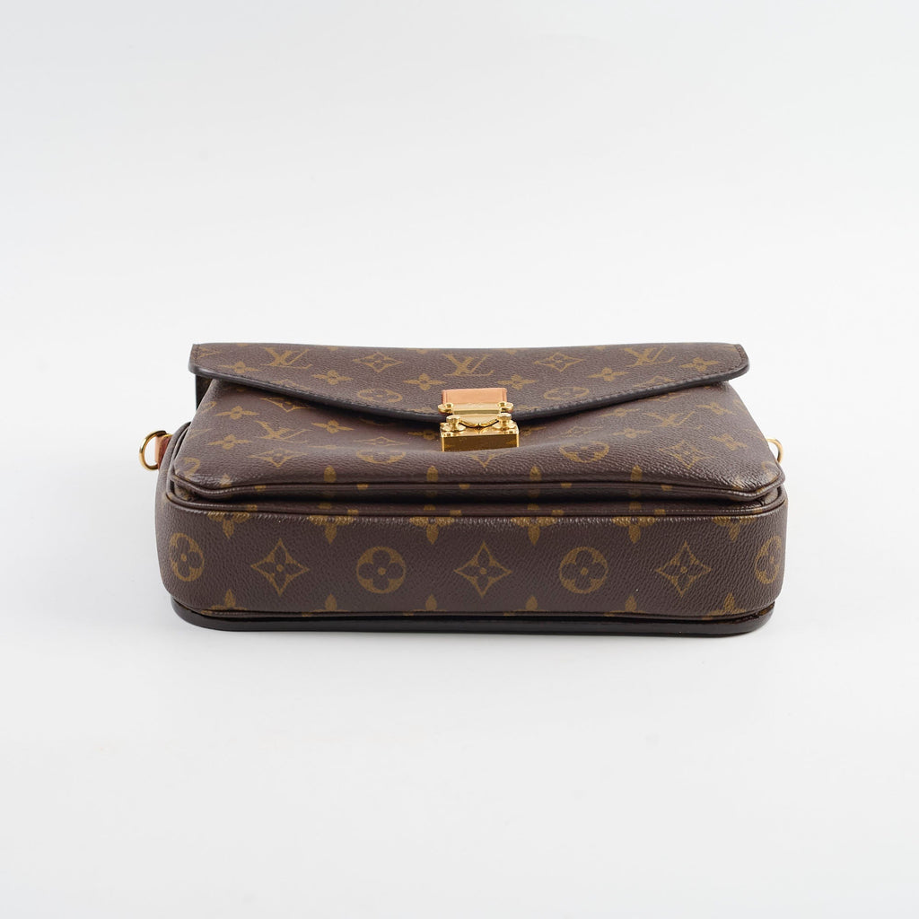 Louis Vuitton Pochette Metis Monogram
