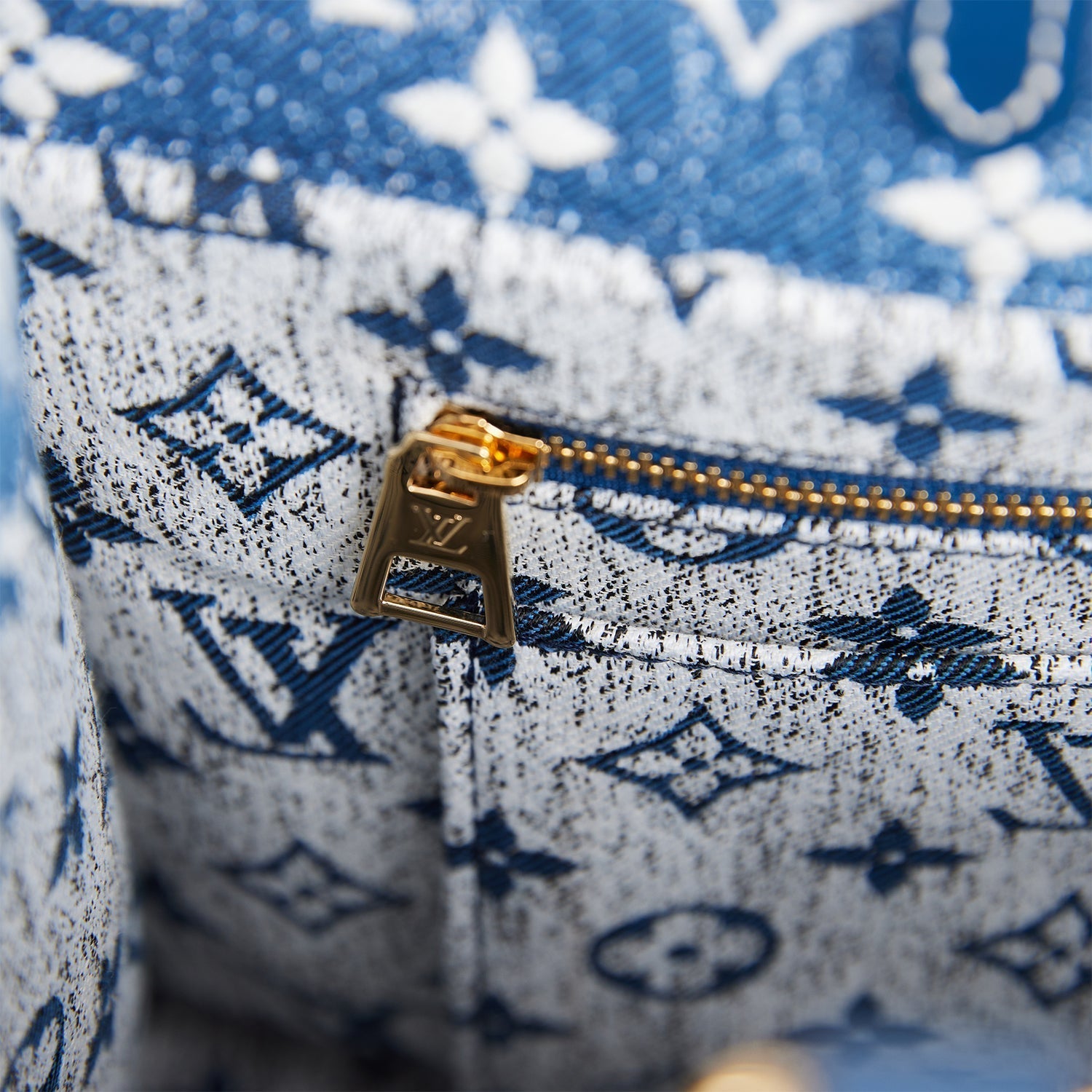 Louis Vuitton Blue Denim Monogram OnTheGo MM