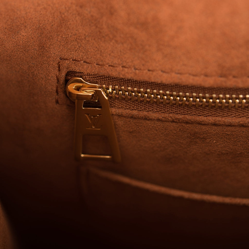 Louis Vuitton Caramel Wild At Heart Empreinte Giant Monogram OnTheGo MM