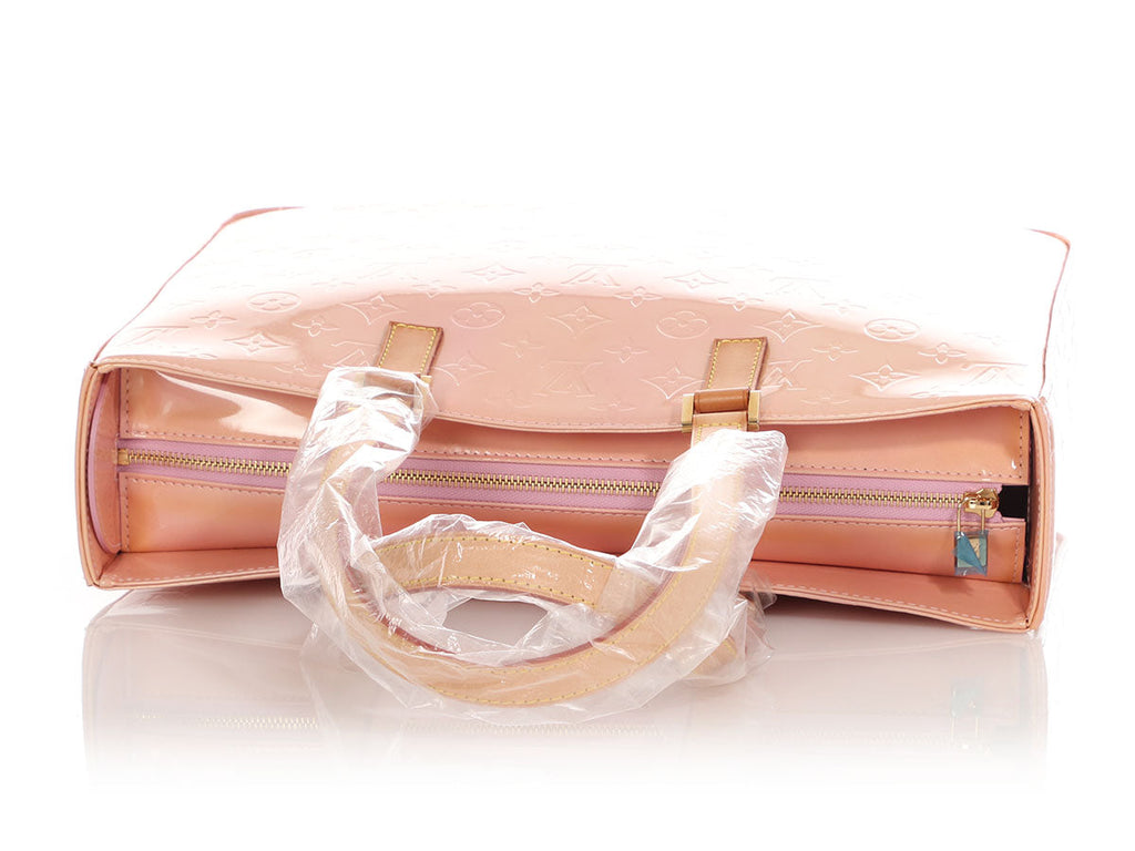Louis Vuittonâ€™s Rose Pink Monogram Vernis Columbus Tote