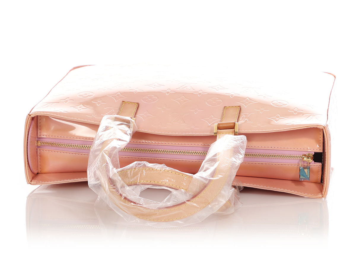 Louis Vuittonâ€™s Rose Pink Monogram Vernis Columbus Tote