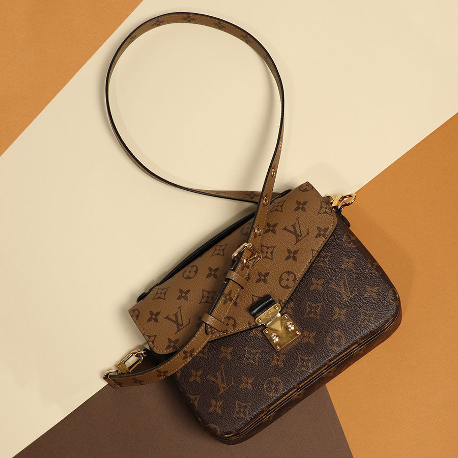 Louis Vuitton Monogram Reverse Pochette MÃ©tis