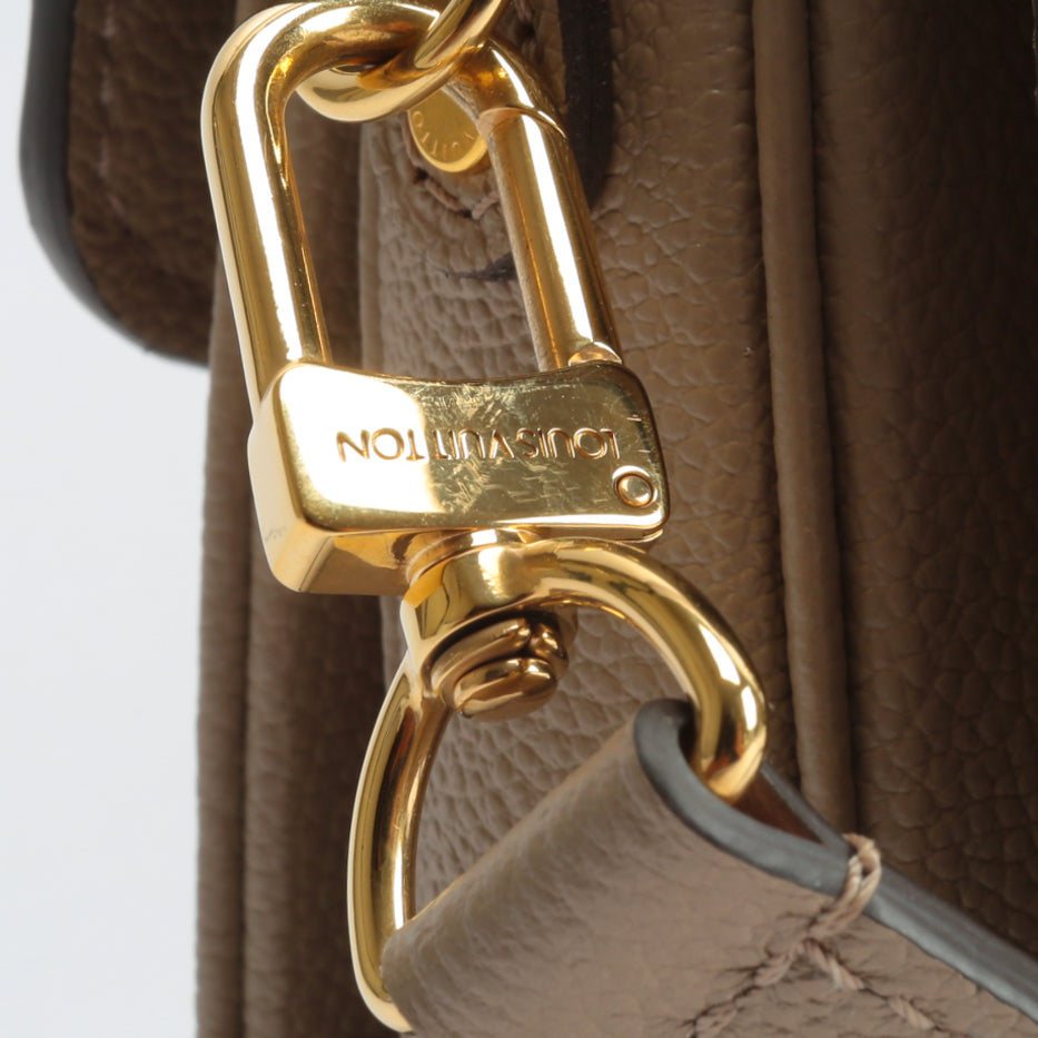 LOUIS VUITTON Pochette Metis MM -Empreinte Turtledove