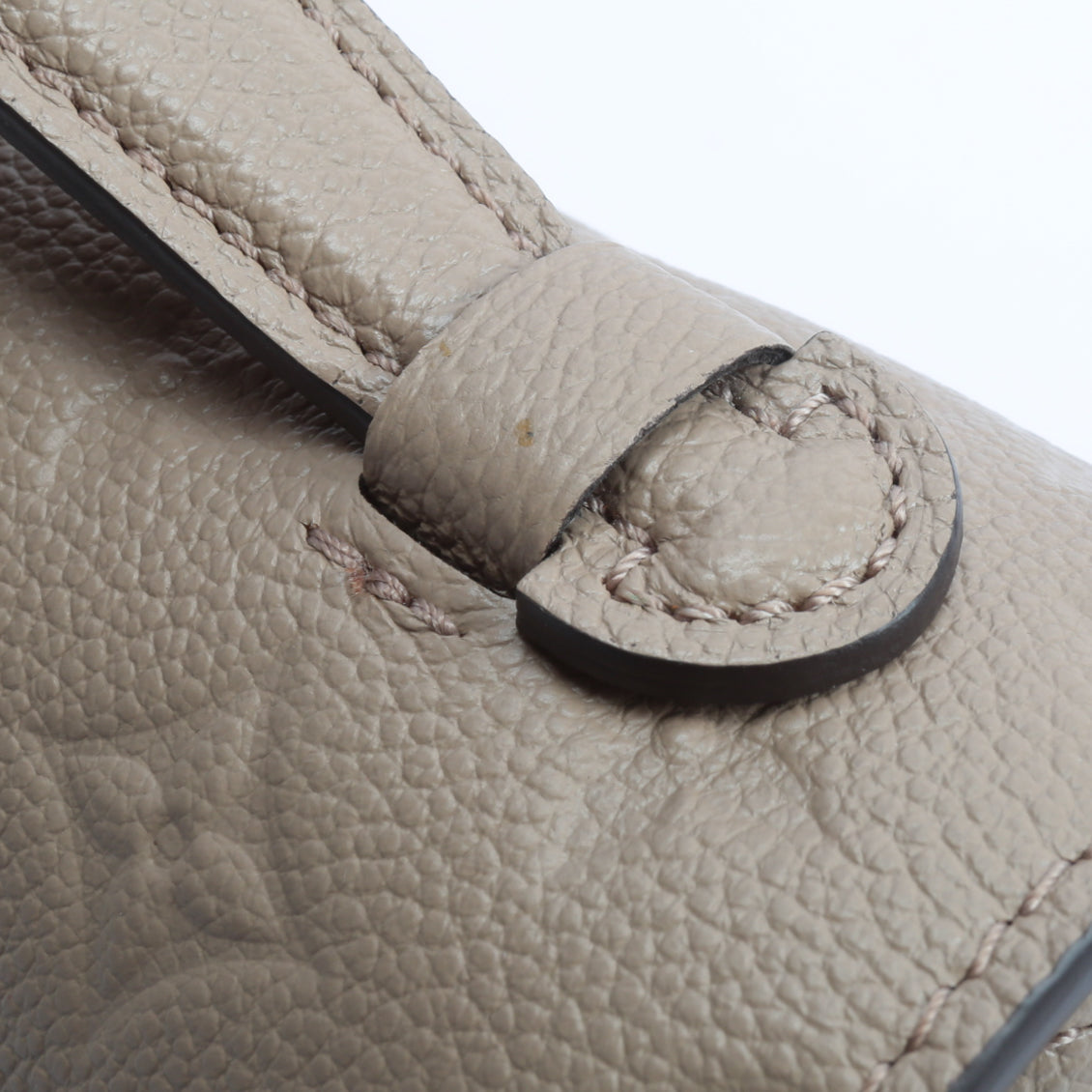 LOUIS VUITTON Pochette Metis MM -Empreinte Turtledove