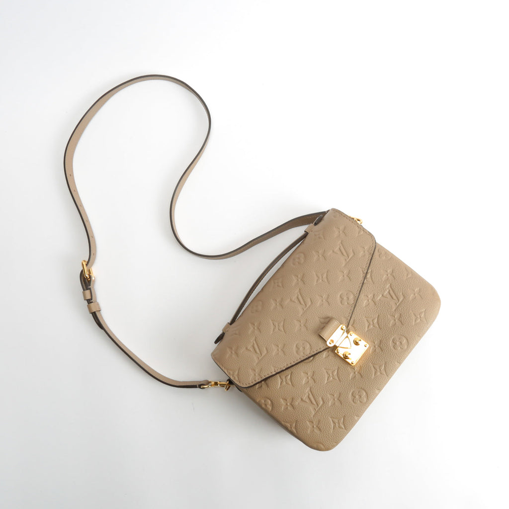 LOUIS VUITTON Pochette Metis MM -Empreinte Turtledove