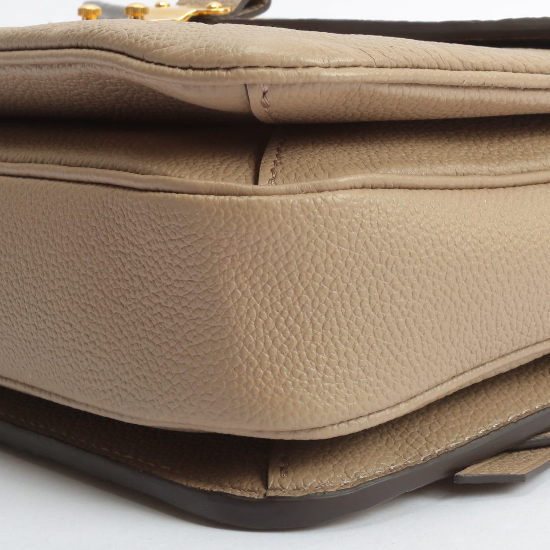 LOUIS VUITTON Pochette Metis MM -Empreinte Turtledove