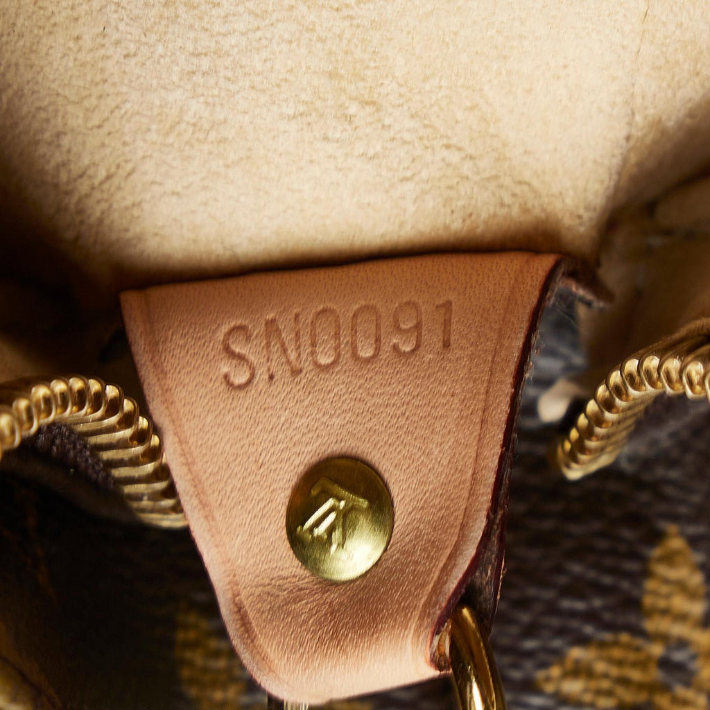 Louis Vuitton Monogram Looping GM