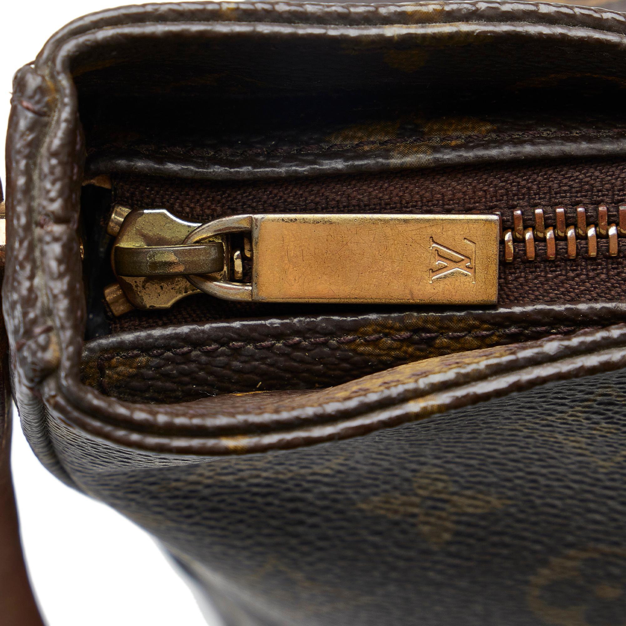 Louis Vuitton Monogram Looping GM