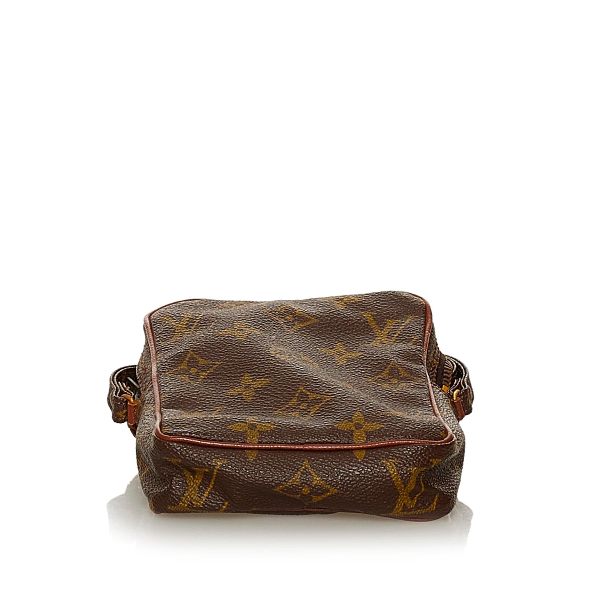 Louis Vuitton Monogram Mini Danube (SHG-32223)