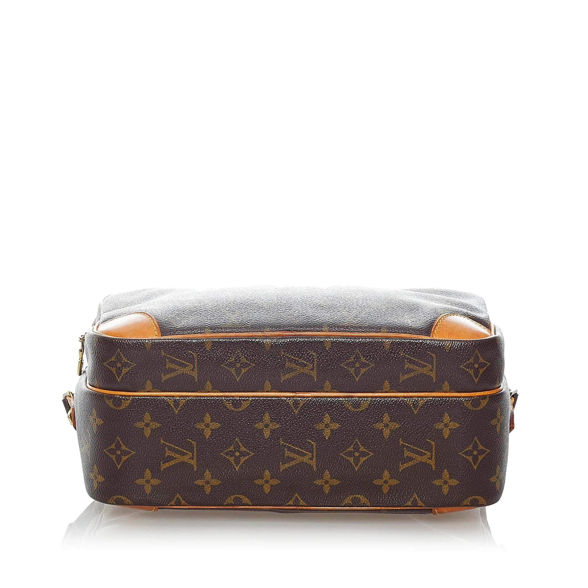 Louis Vuitton Monogram Nile (SHG-31061)