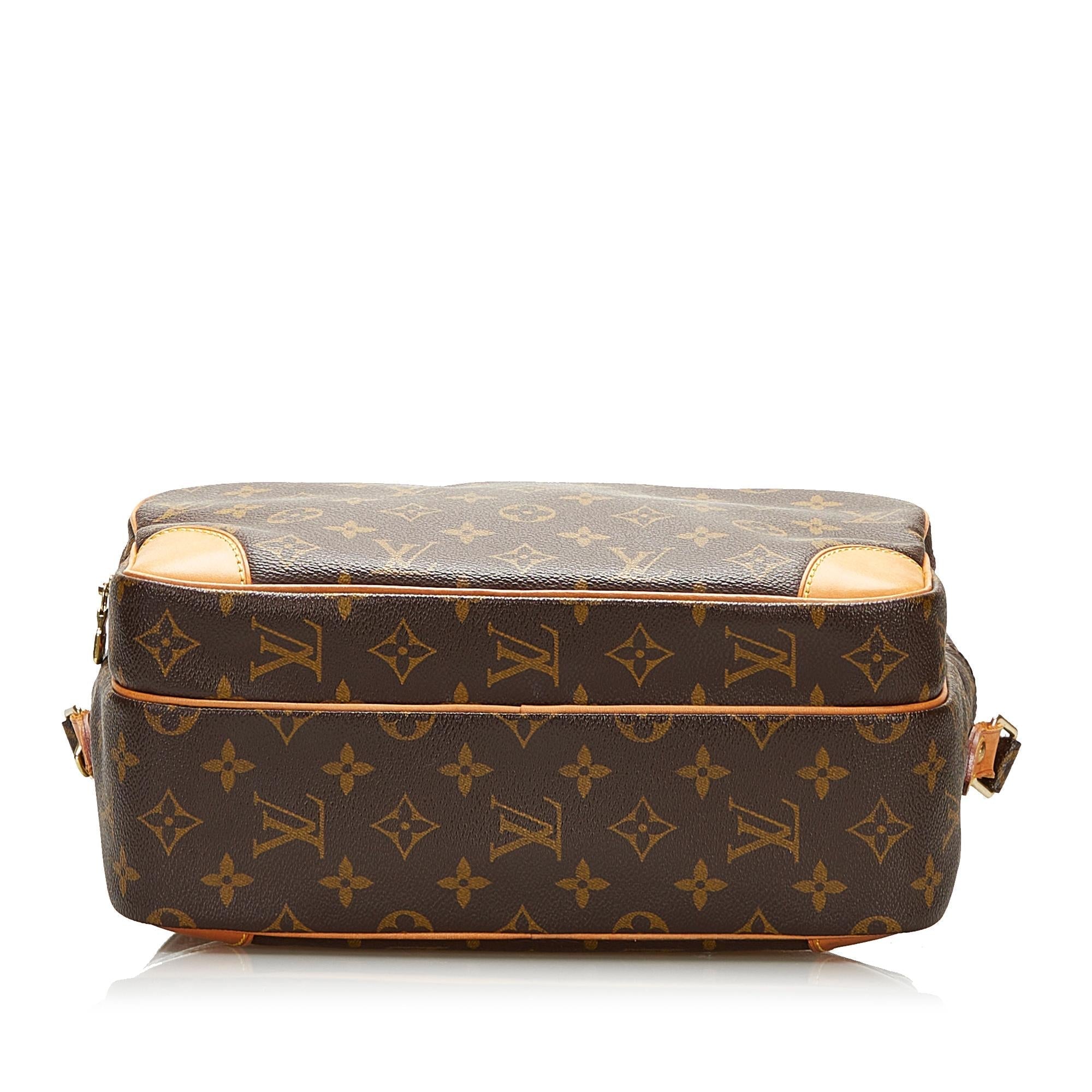 Louis Vuitton Monogram Nile (SHG-35588)