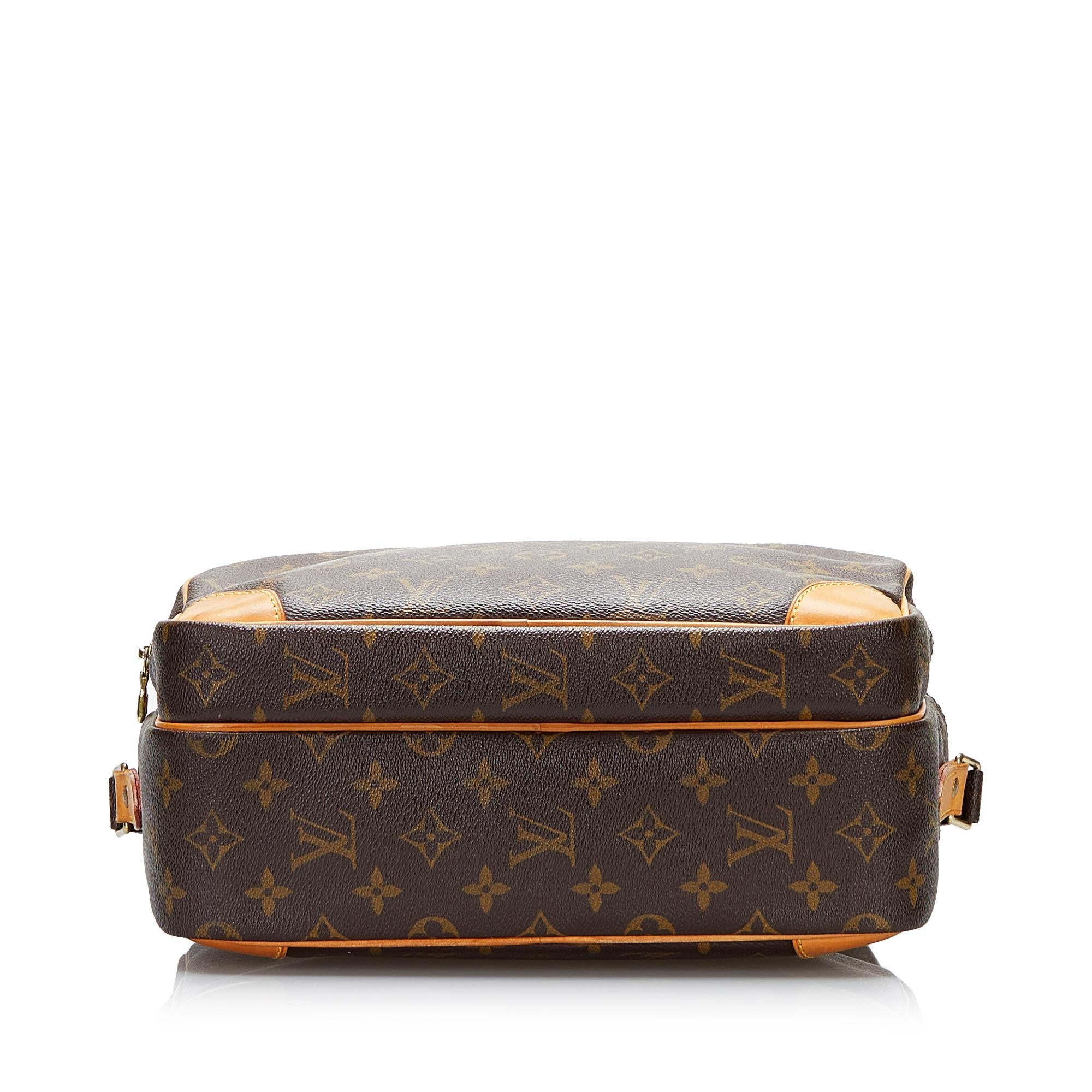 Louis Vuitton Monogram Nile (SHG-YicNkM)