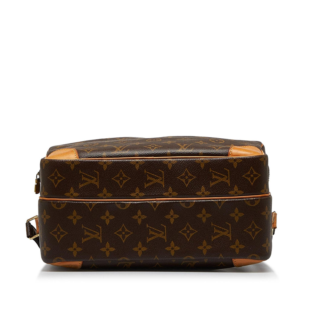 Louis Vuitton Monogram Nile (SHG-WSeZMS)