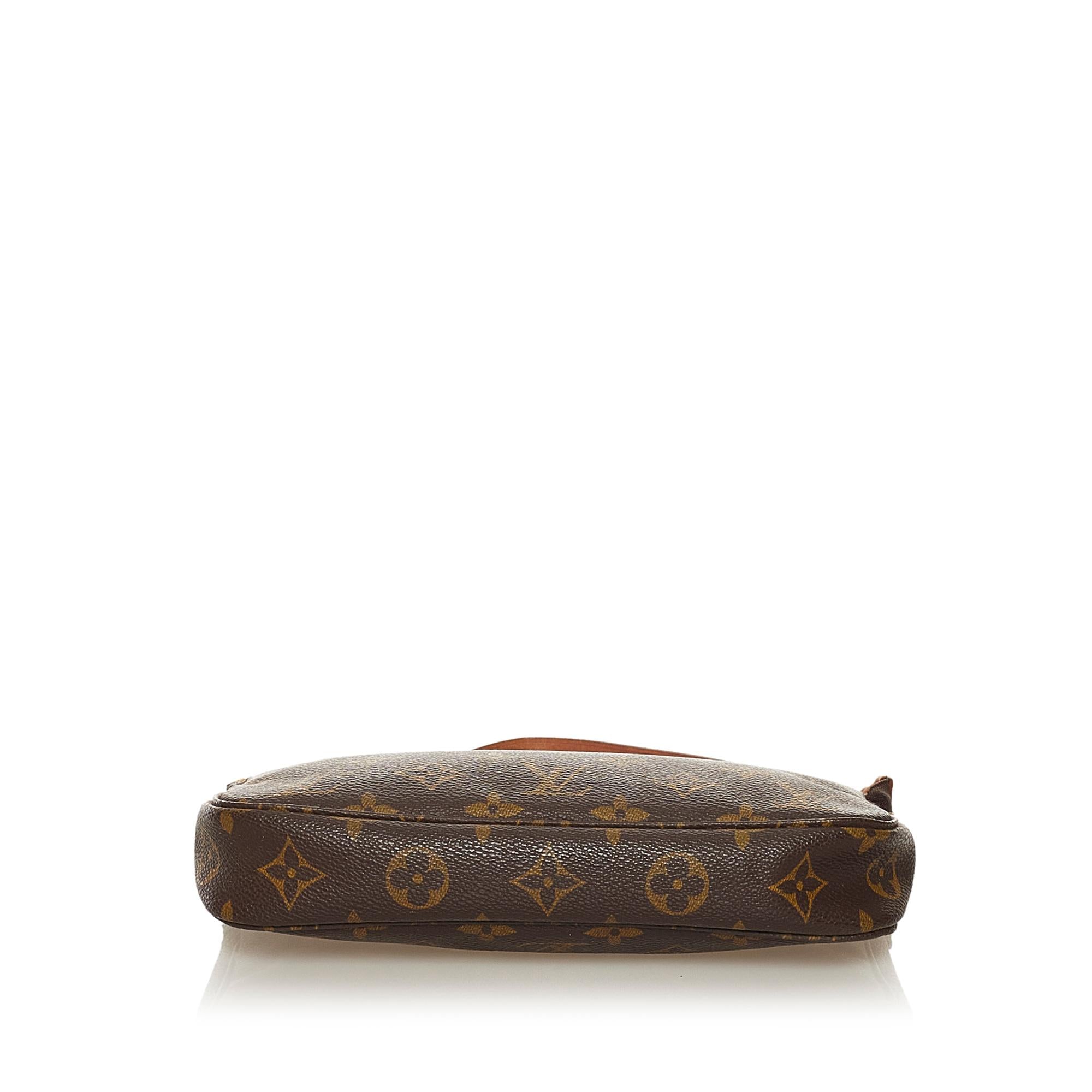 Louis Vuitton Monogram Pochette Accessoires (SHG-34349)