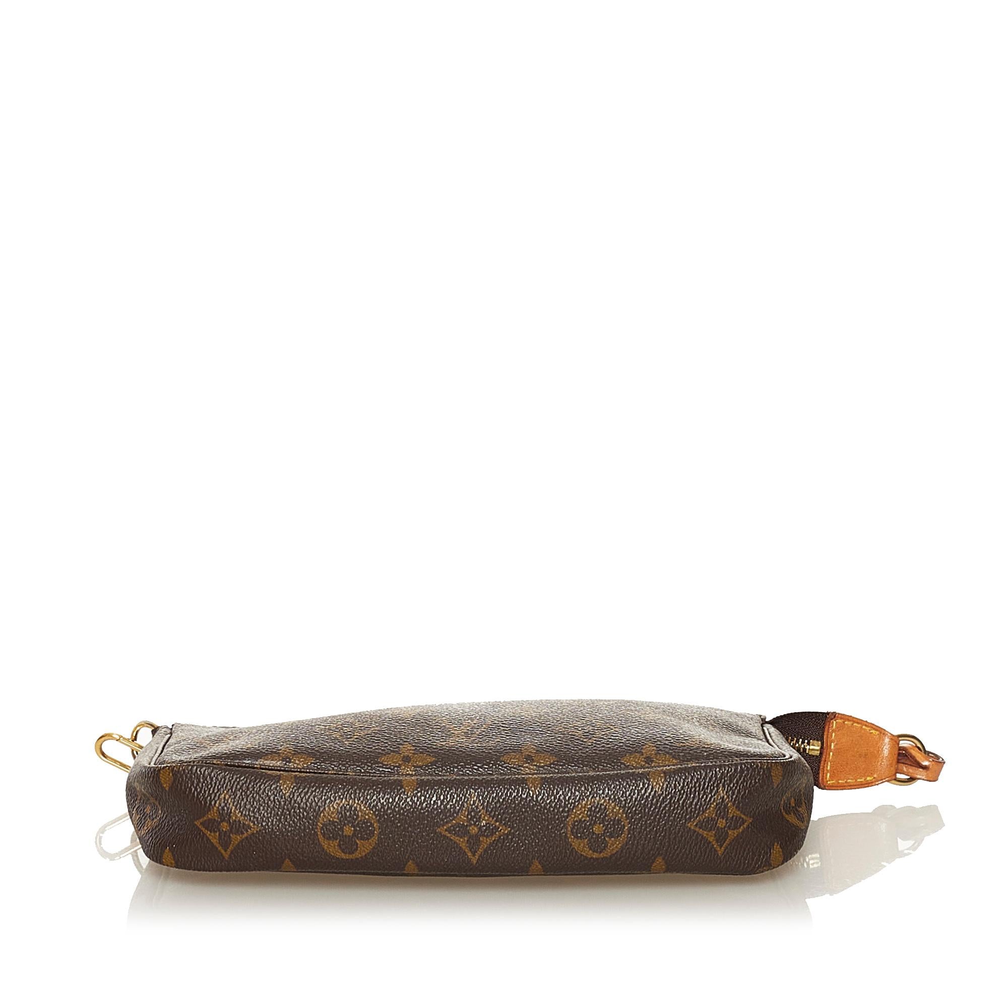 Louis Vuitton Monogram Pochette Accessoires (SHG-34581)