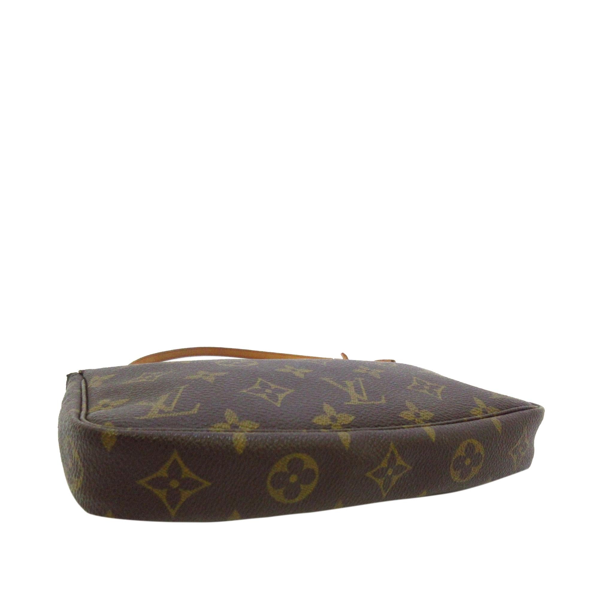 Louis Vuitton Monogram Pochette Accessoires (SHG-36248)