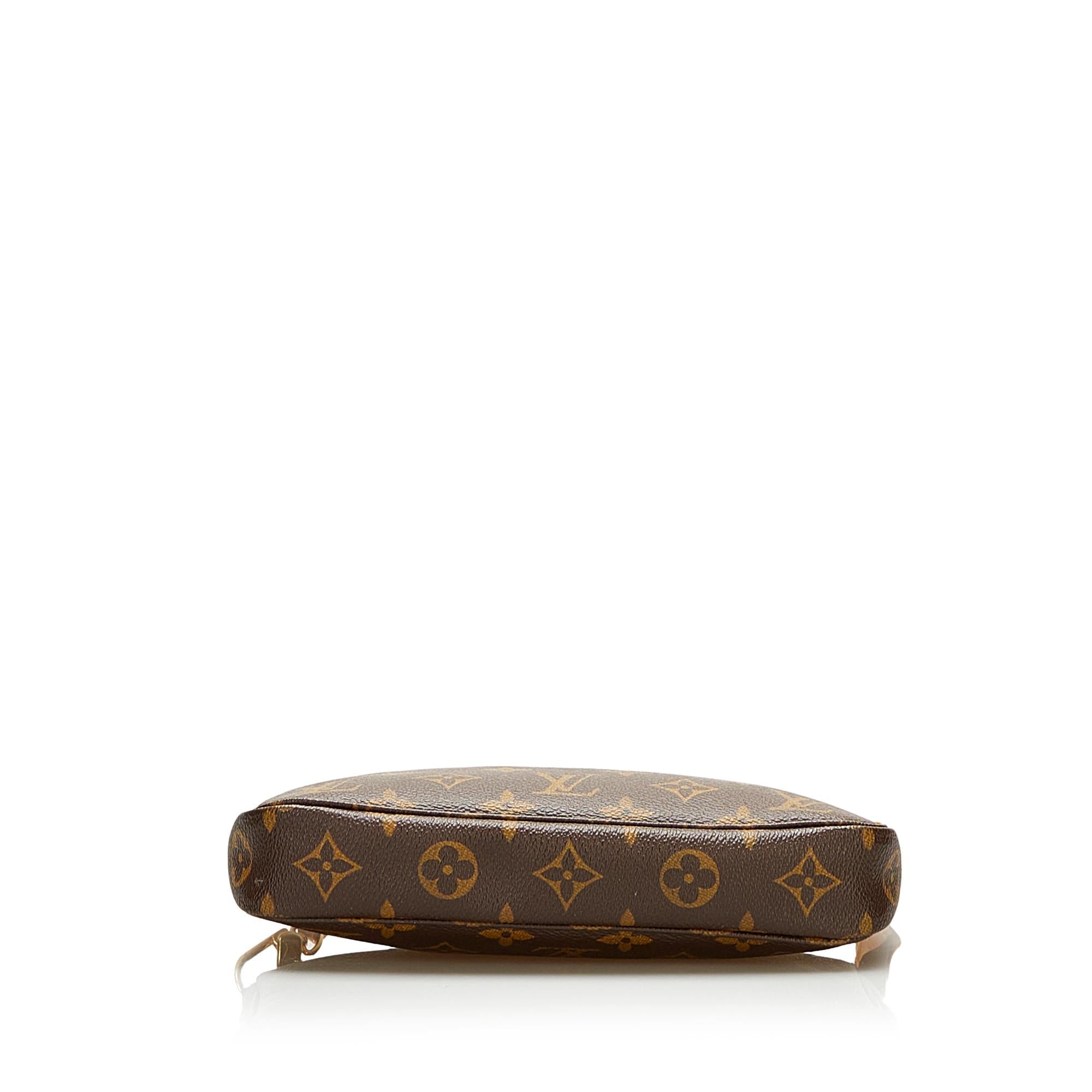 Louis Vuitton Monogram Pochette Accessoires (SHG-36252)
