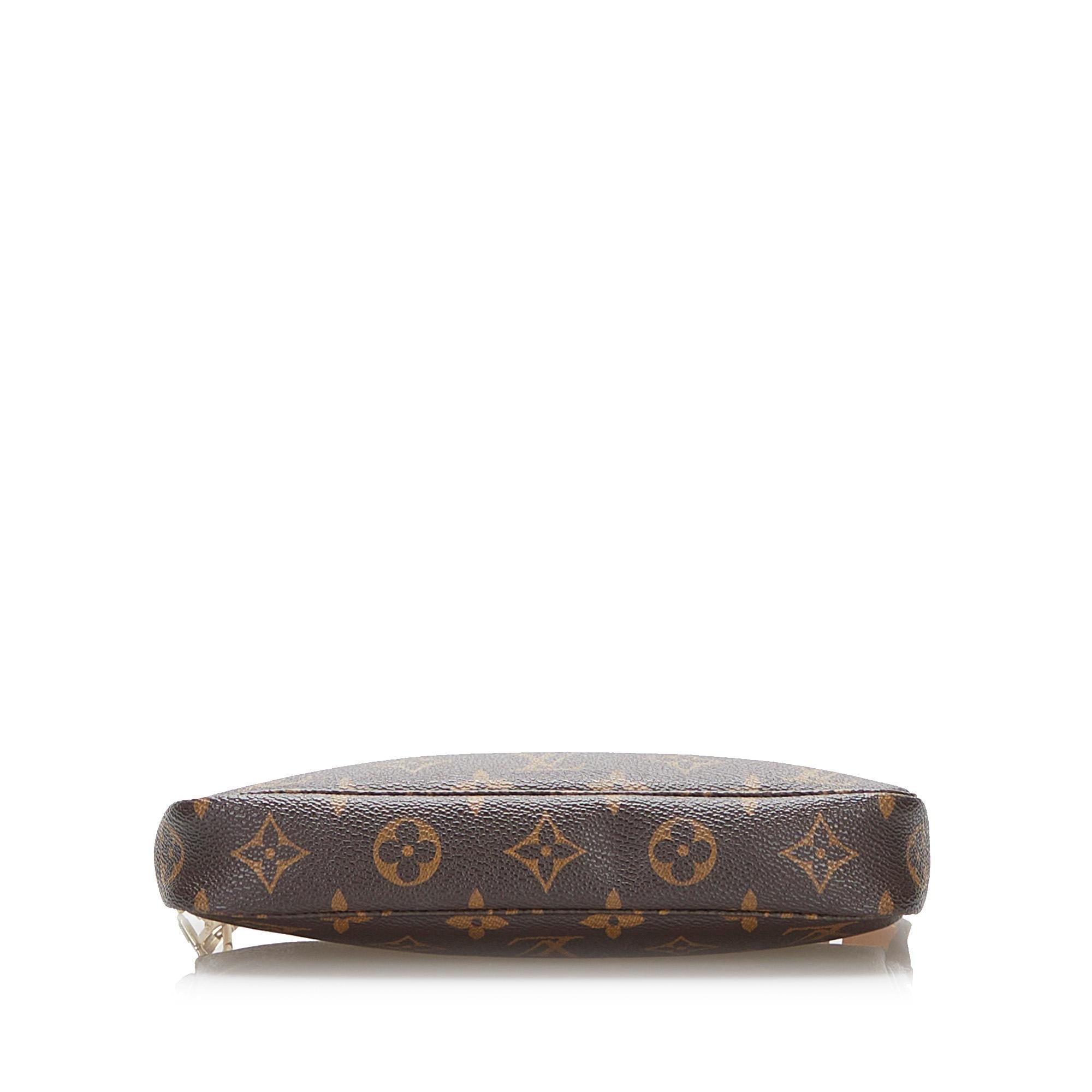 Louis Vuitton Monogram Pochette Accessoires (SHG-m76PJ6)