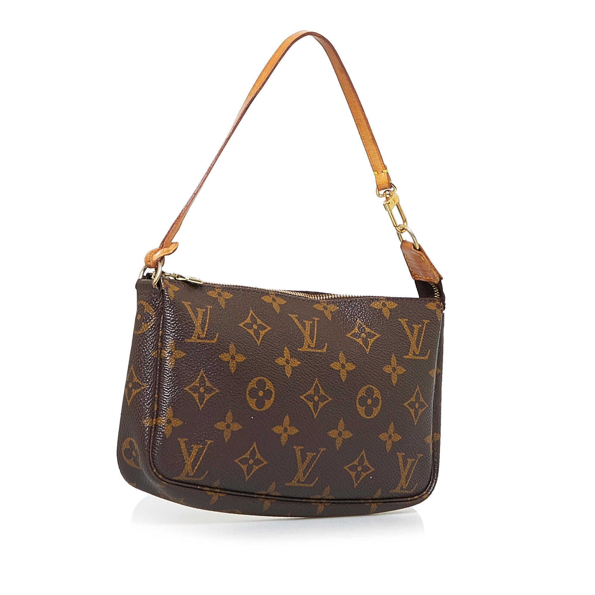Louis Vuitton Monogram Pochette Accessoires (SHG-iEKLv6)