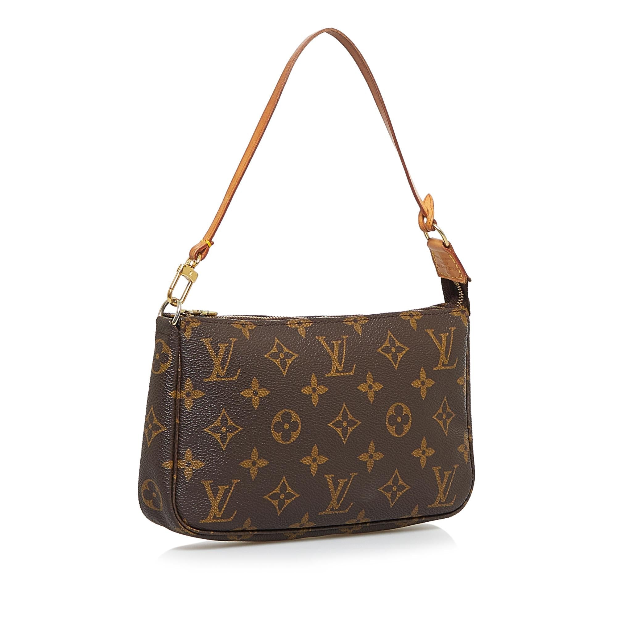 Louis Vuitton Monogram Pochette Accessoires (SHG-lz93uT)