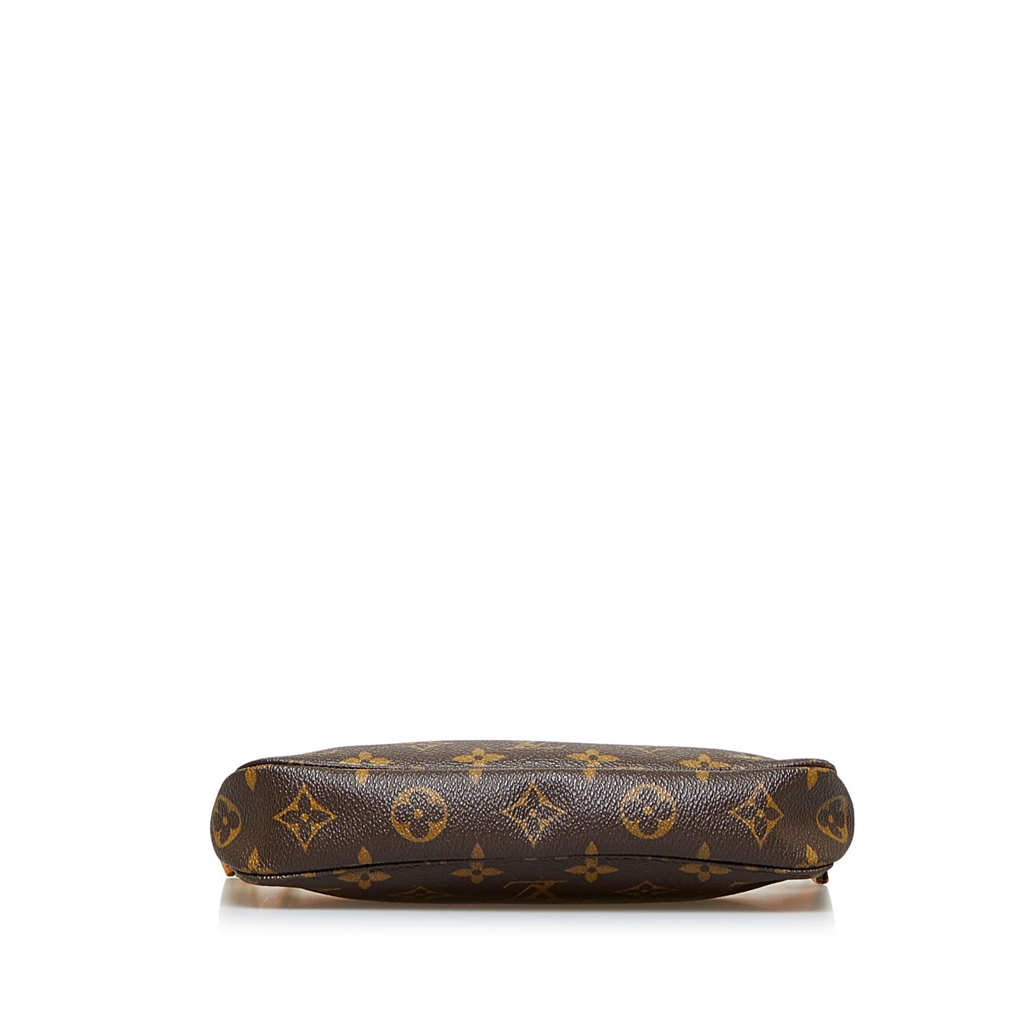 Louis Vuitton Monogram Pochette Accessoires (SHG-p9u03z)