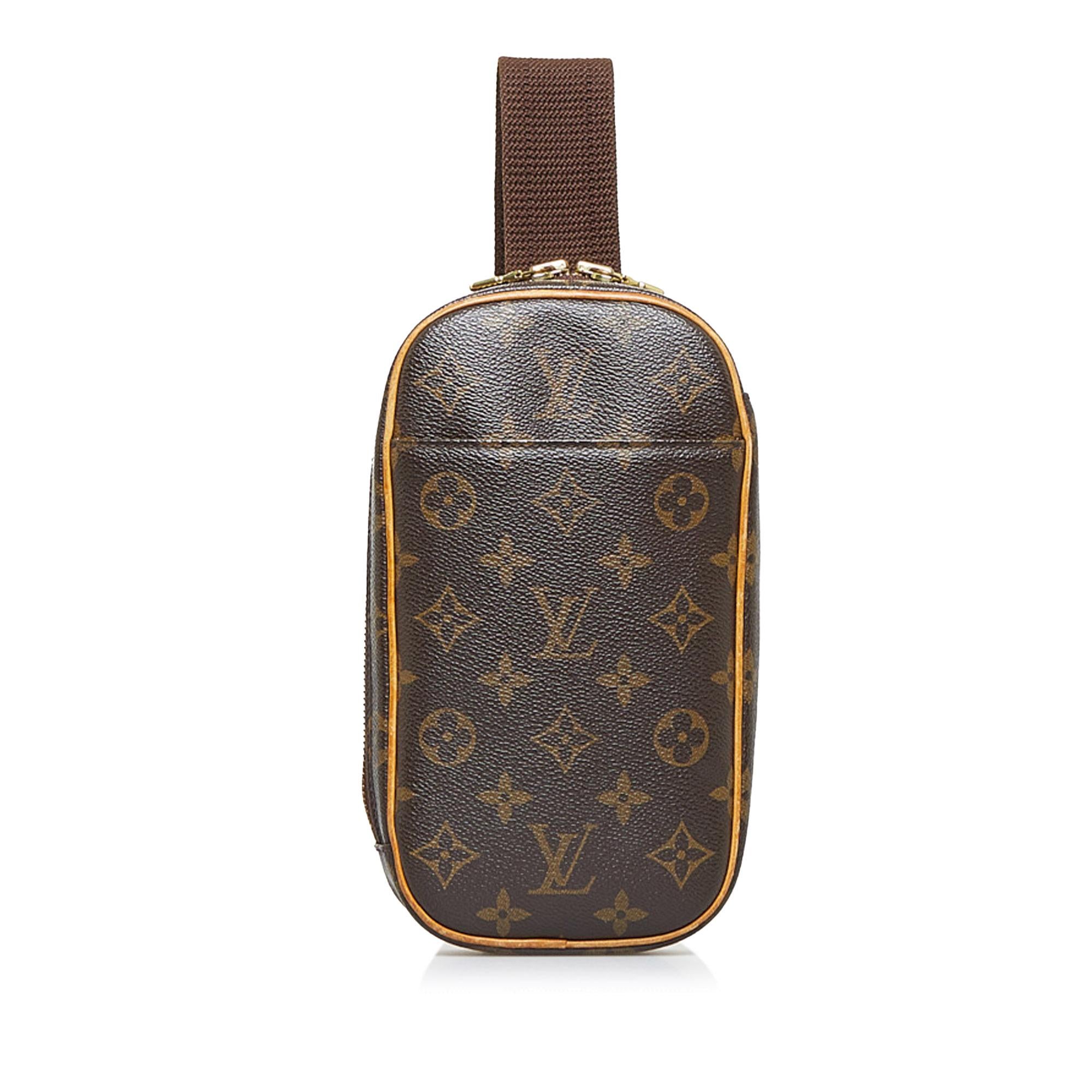 Louis Vuitton Monogram Pochette Gange (SHG-wfi0Bu)