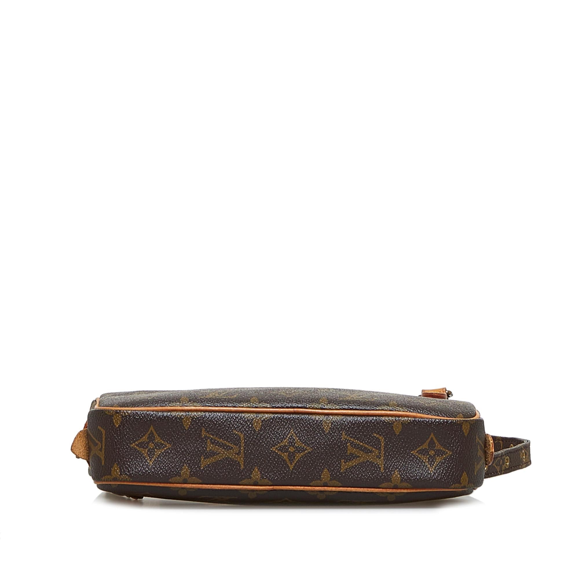 Louis Vuitton Monogram Pochette Marly Bandouliere (SHG-zkEFpR)