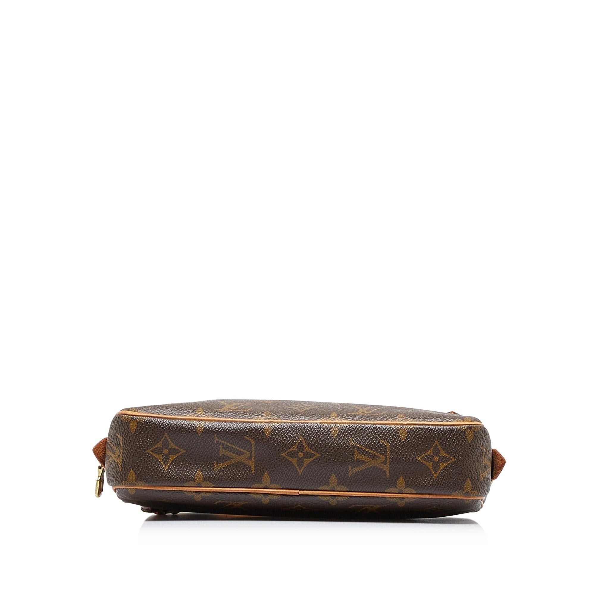 Louis Vuitton Monogram Pochette Marly Bandouliere (SHG-HzXiwc)
