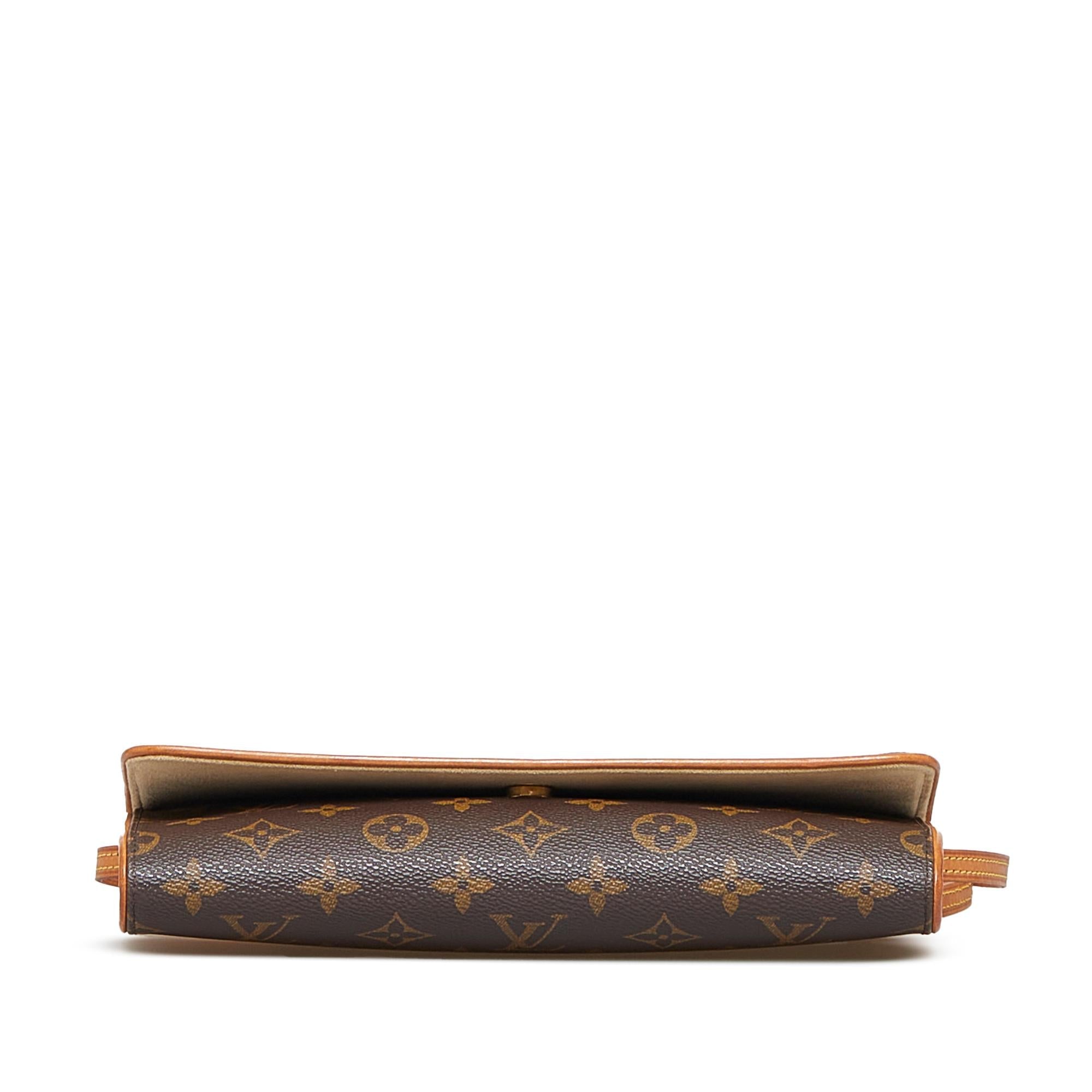 Louis Vuitton Monogram Pochette Twin GM (SHG-GoWC31)