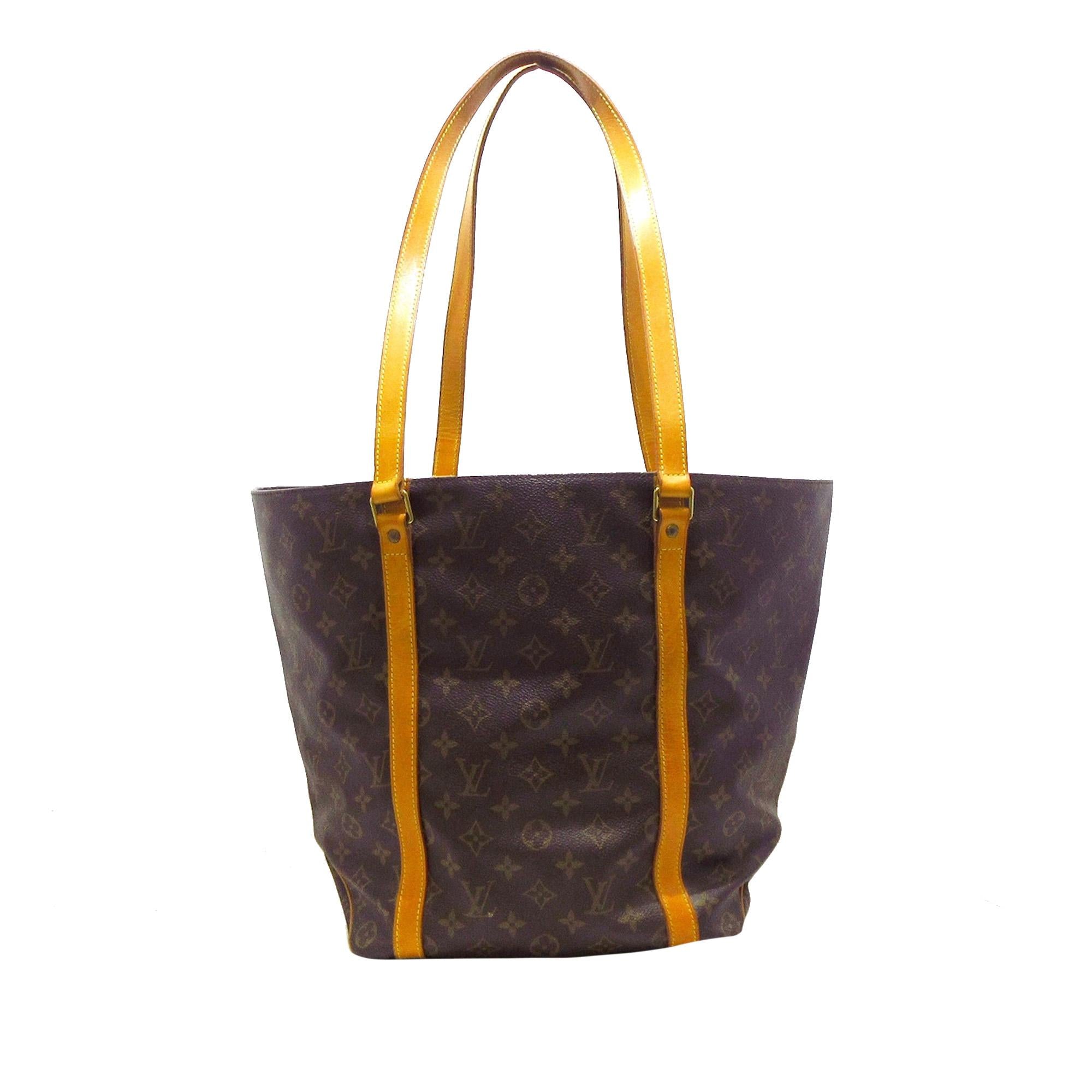 Louis Vuitton Monogram Sac Shopping PM (SHG-36acCr)
