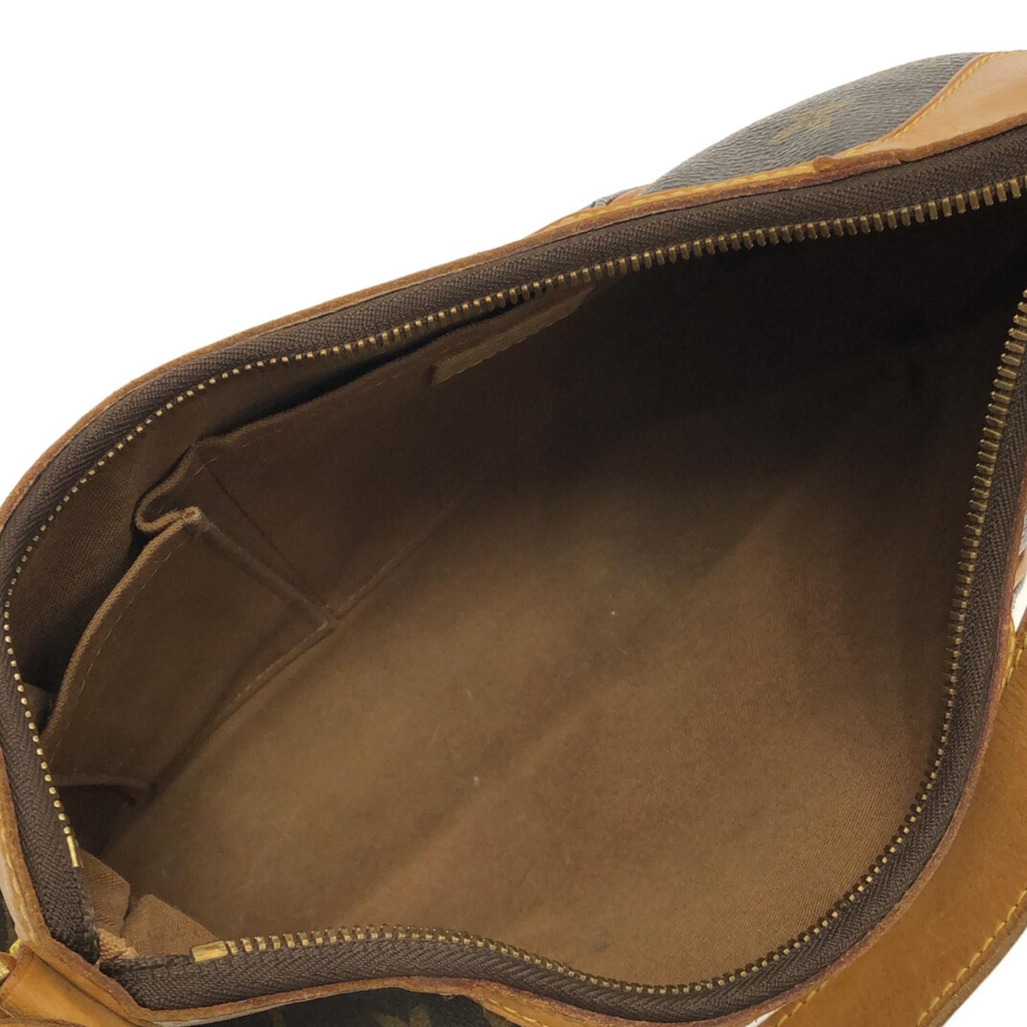 Louis Vuitton Monogram Thames PM (SHG-YnOpoB)