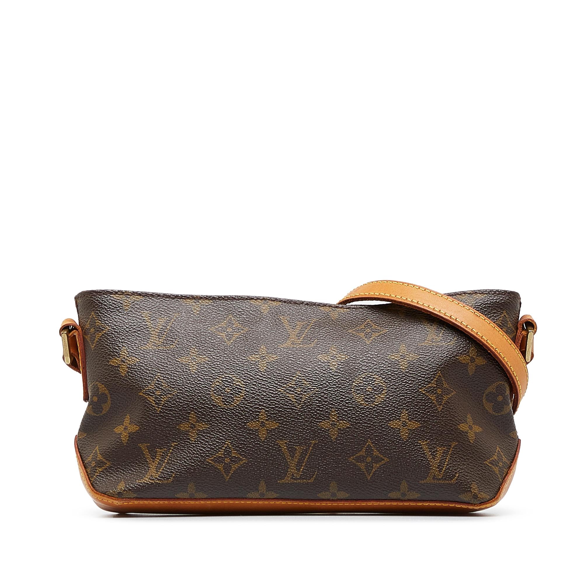 Louis Vuitton Monogram Trotteur (SHG-tO6bVz)