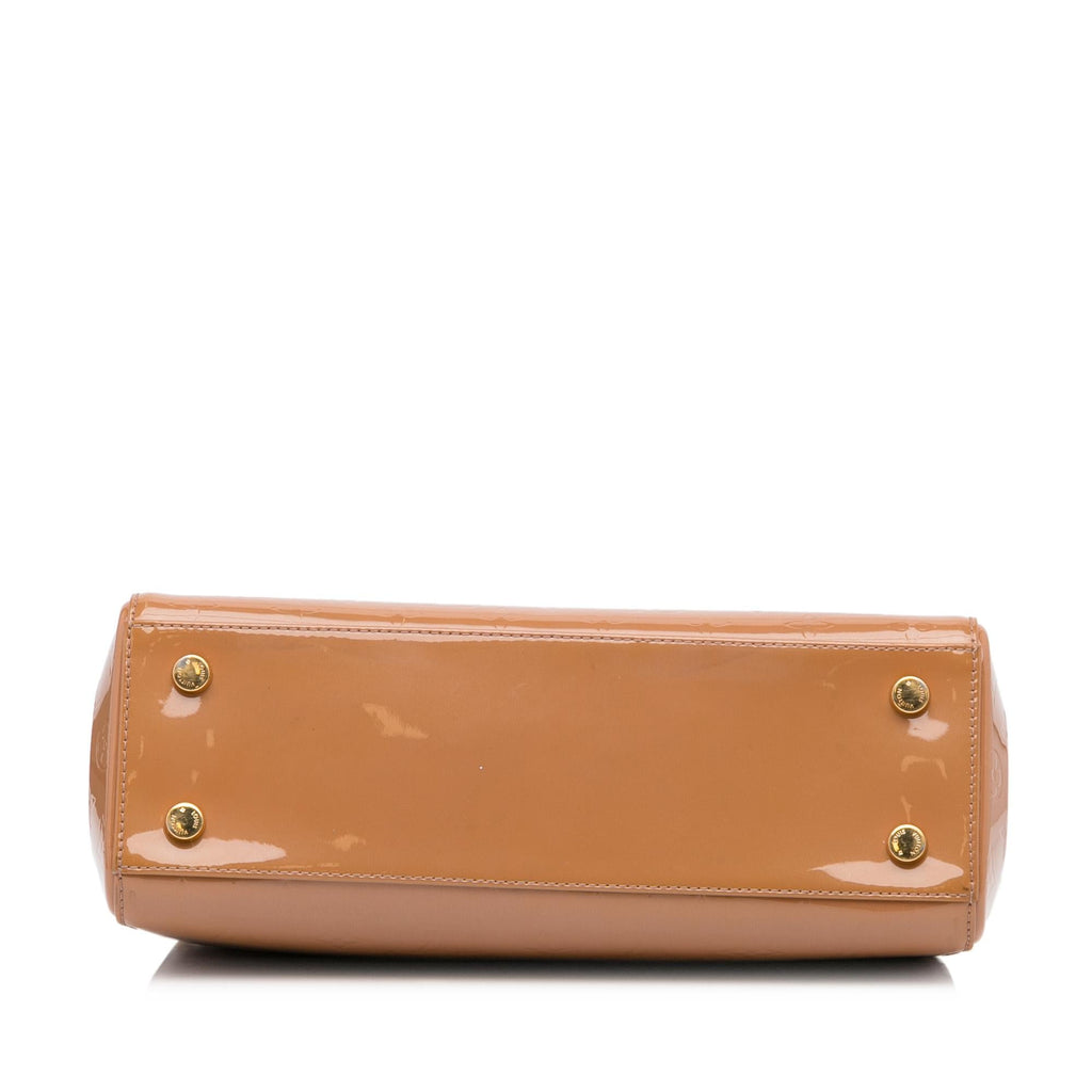 Louis Vuitton Monogram Vernis Brea MM (SHG-HJvMAH)