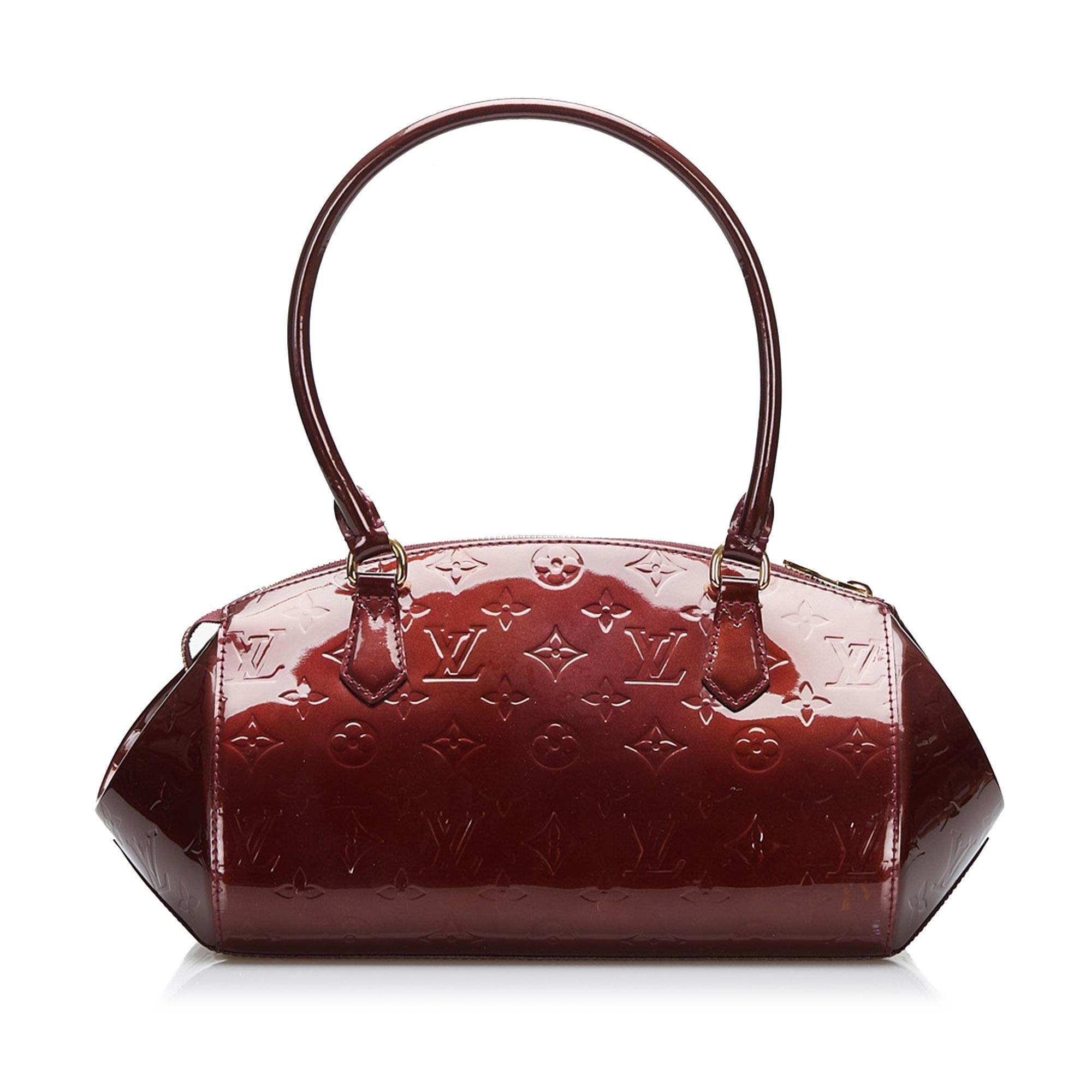 Louis Vuitton Monogram Vernis Sherwood PM (SHG-ODJJ2T)