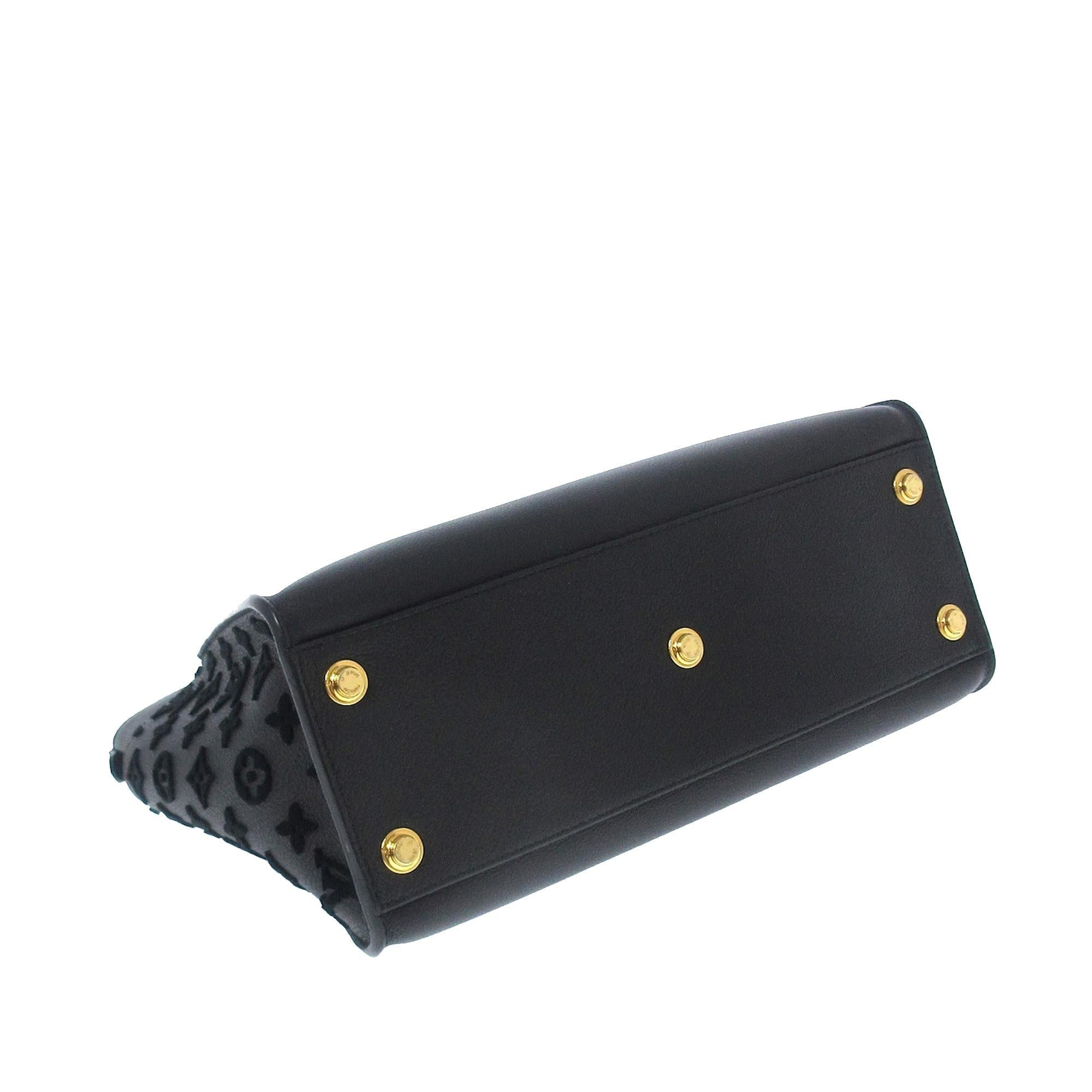 Louis Vuitton On My Side MM (SHG-drTSe2)