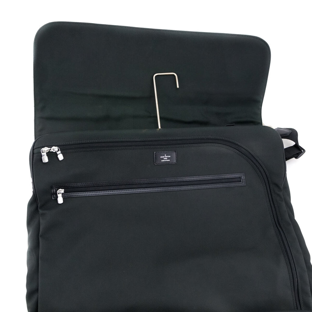 Louis Vuitton Black Taiga Gibeciere Garment Bag