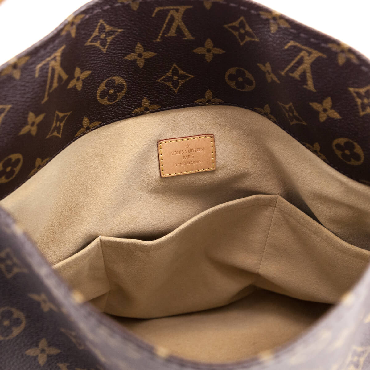 Louis Vuitton Monogram Artsy MM