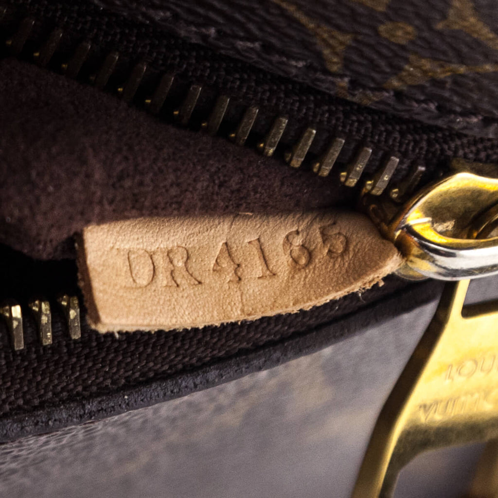 Louis Vuitton Monogram Pochette Metis