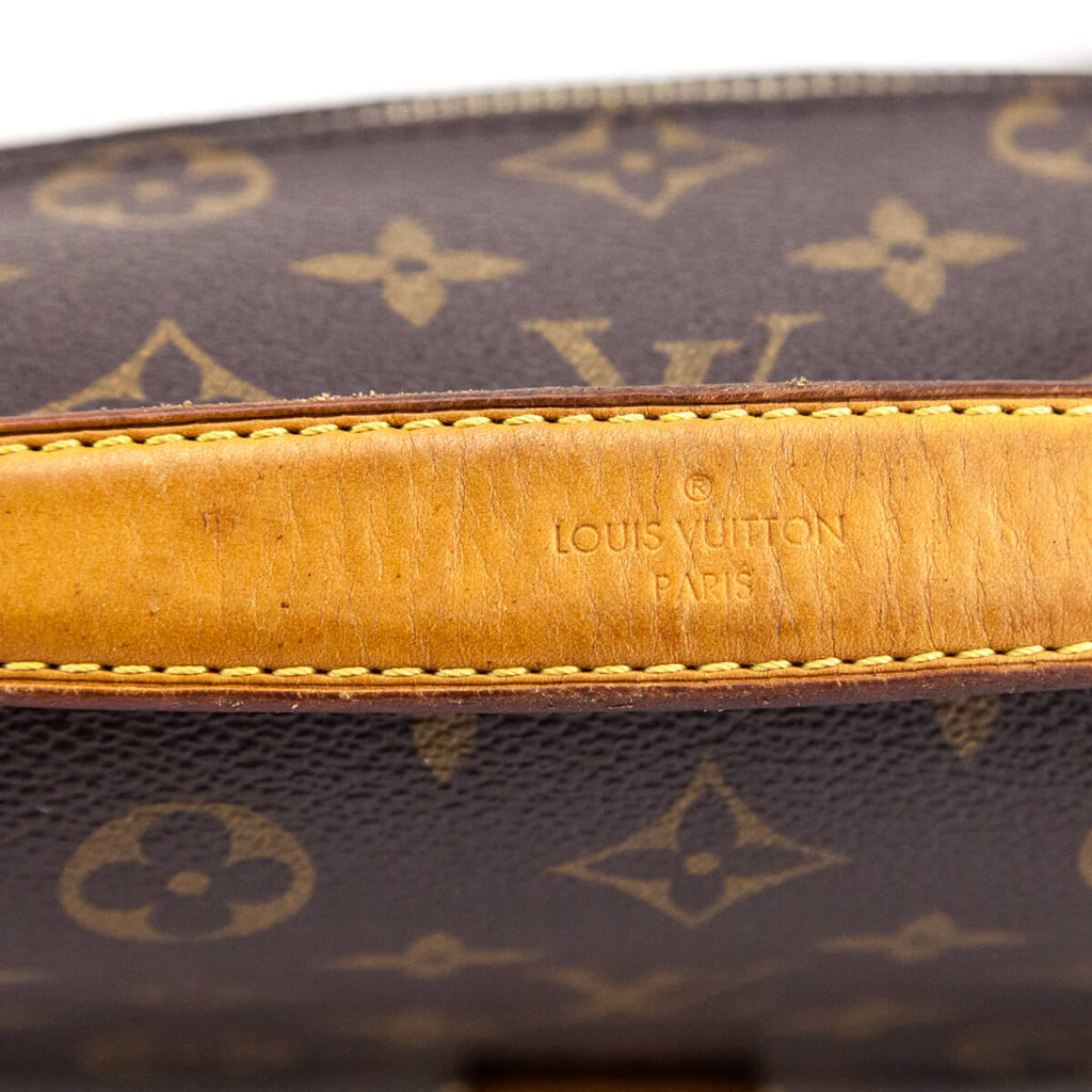 Louis Vuitton Monogram Pochette Metis