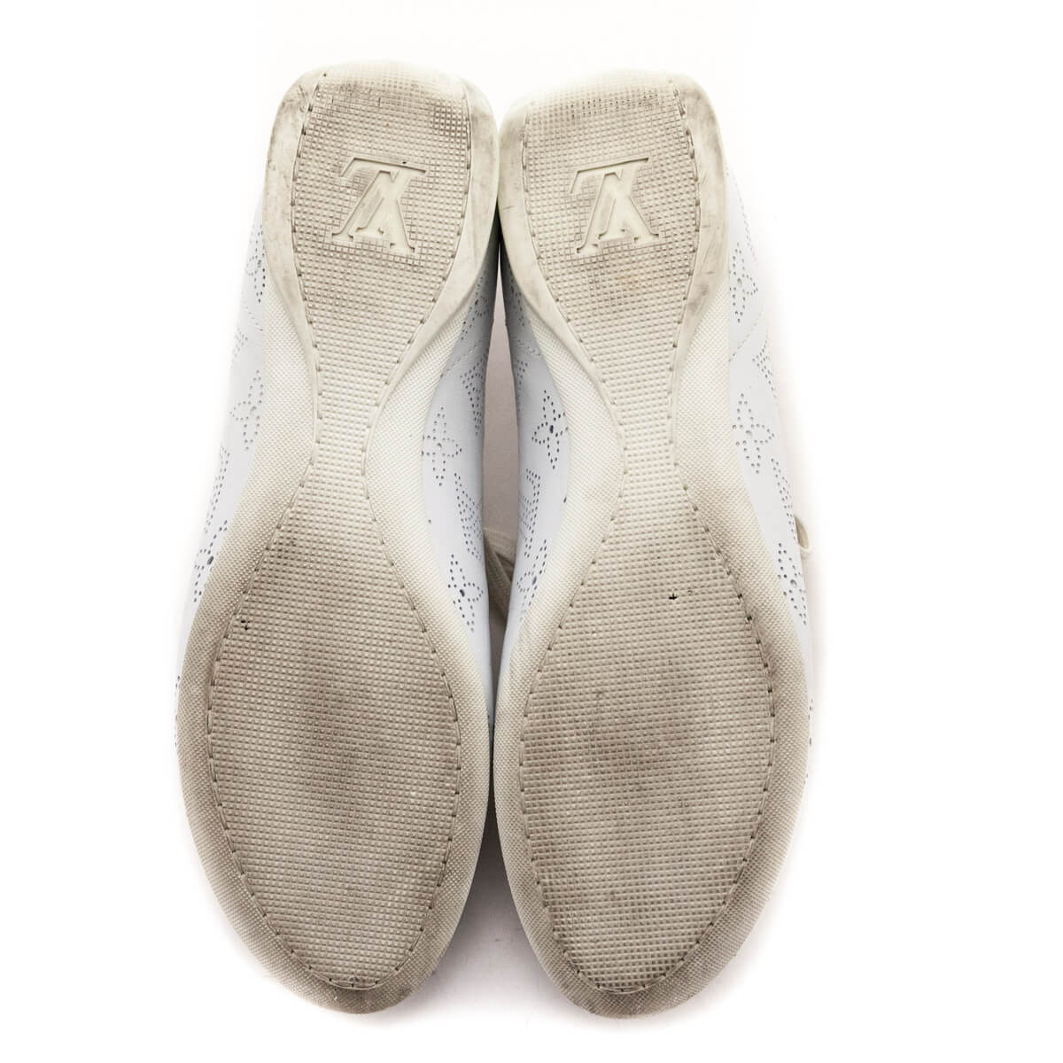 Louis Vuitton White Mahina Leather Low Top Sneakers Size US 5.5 | EU 35.5
