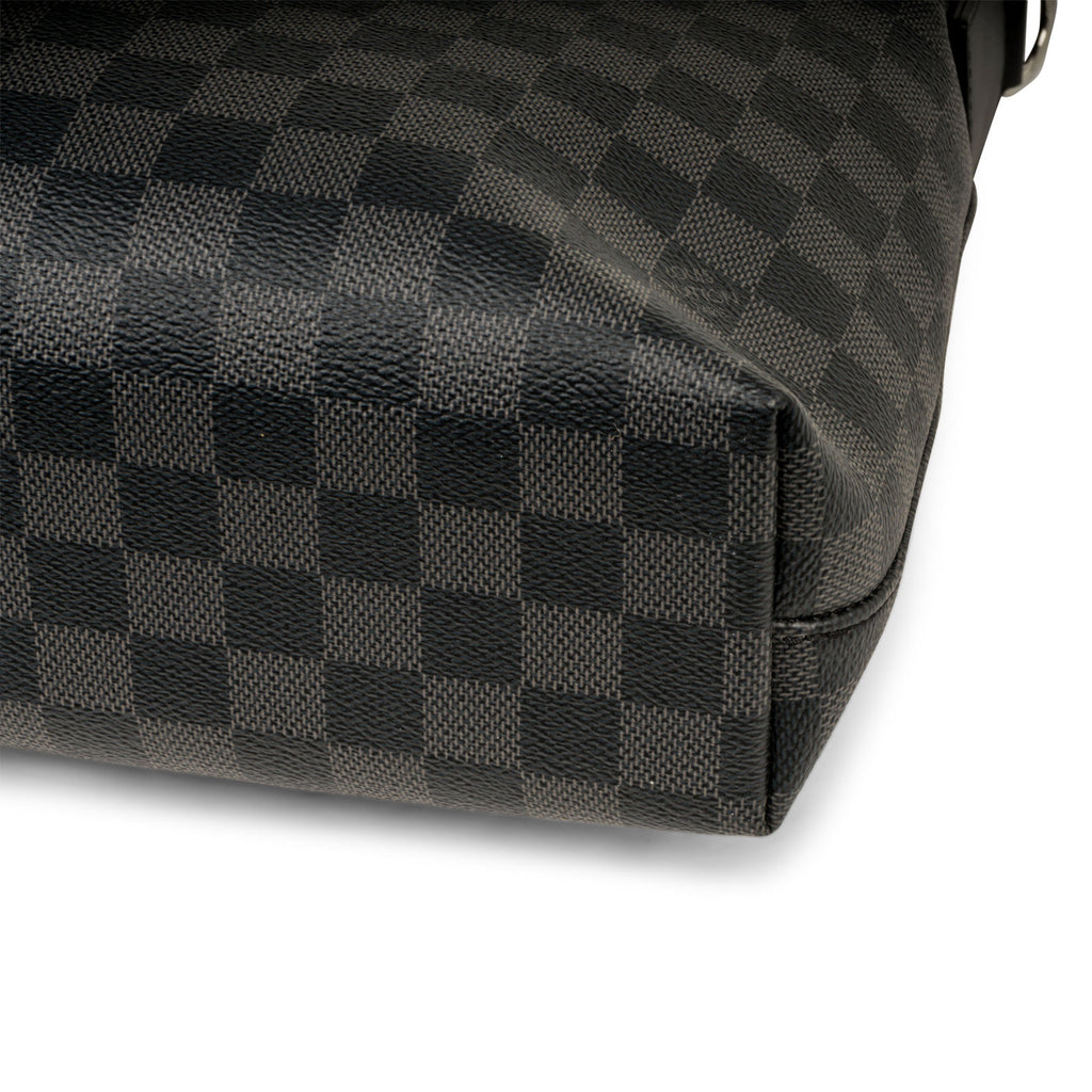 Louis Vuitton 7DW Damier Graphite Laptop Bag