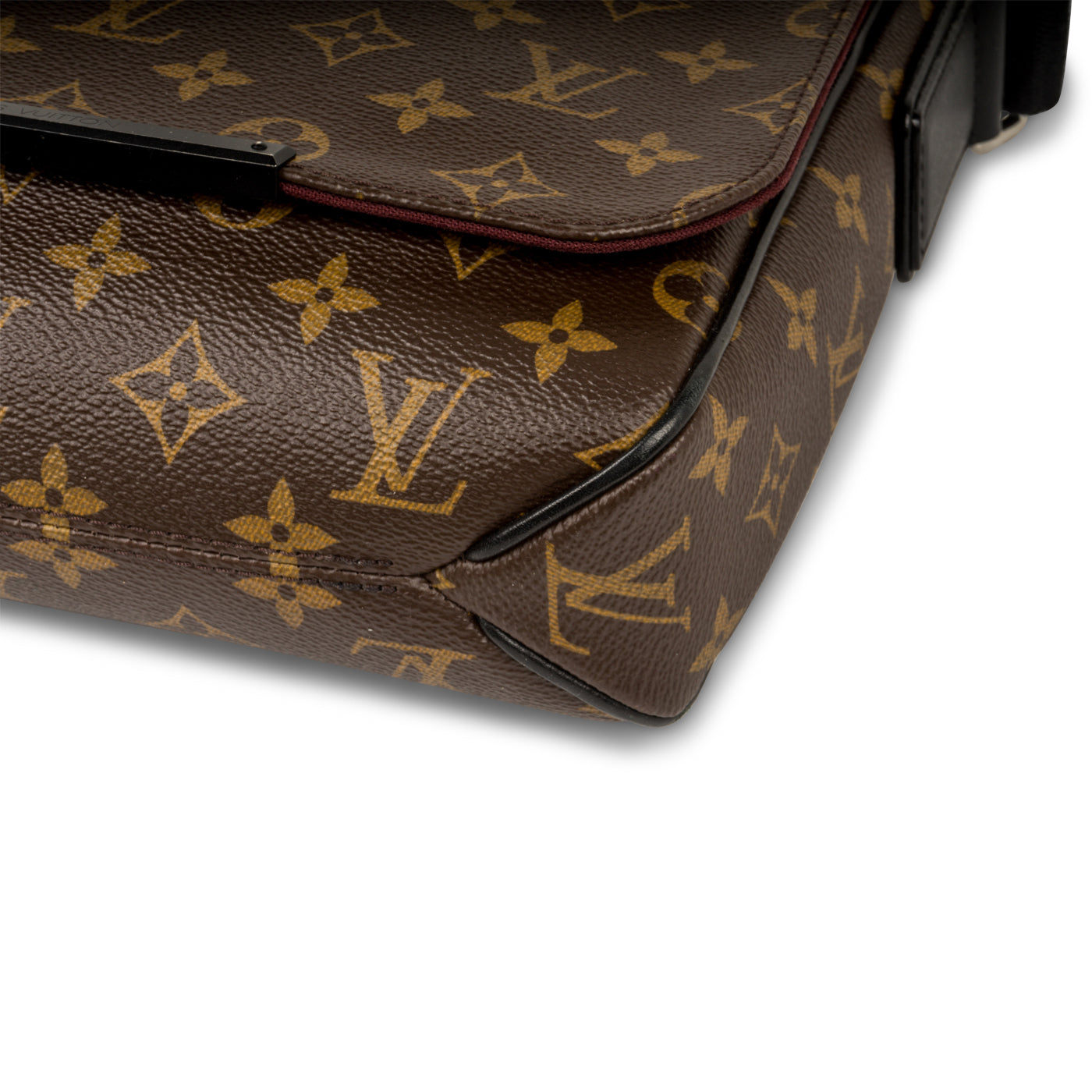 Louis Vuitton District PM - Monogram Canvas
